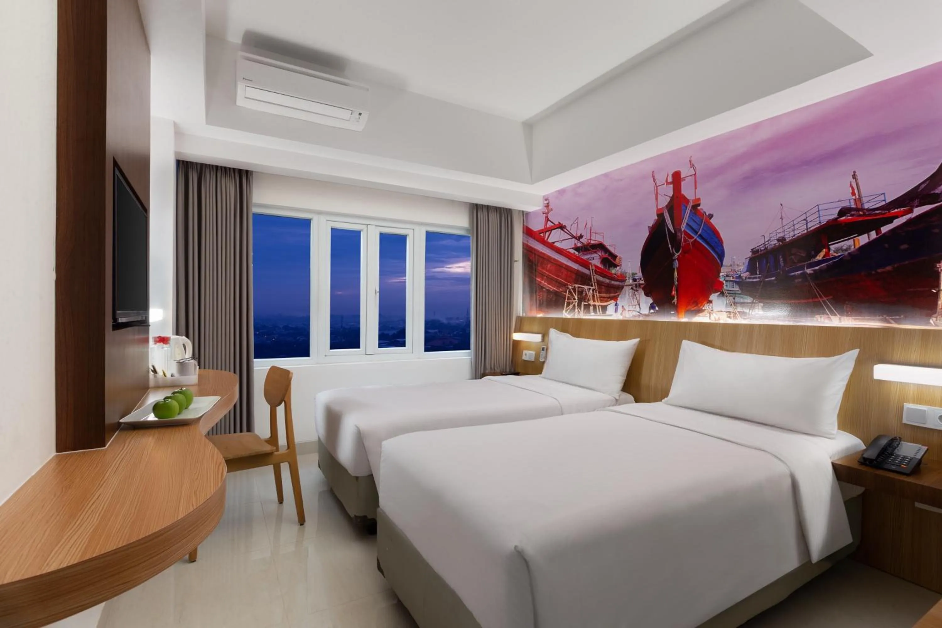 Superior Room in favehotel Cilacap