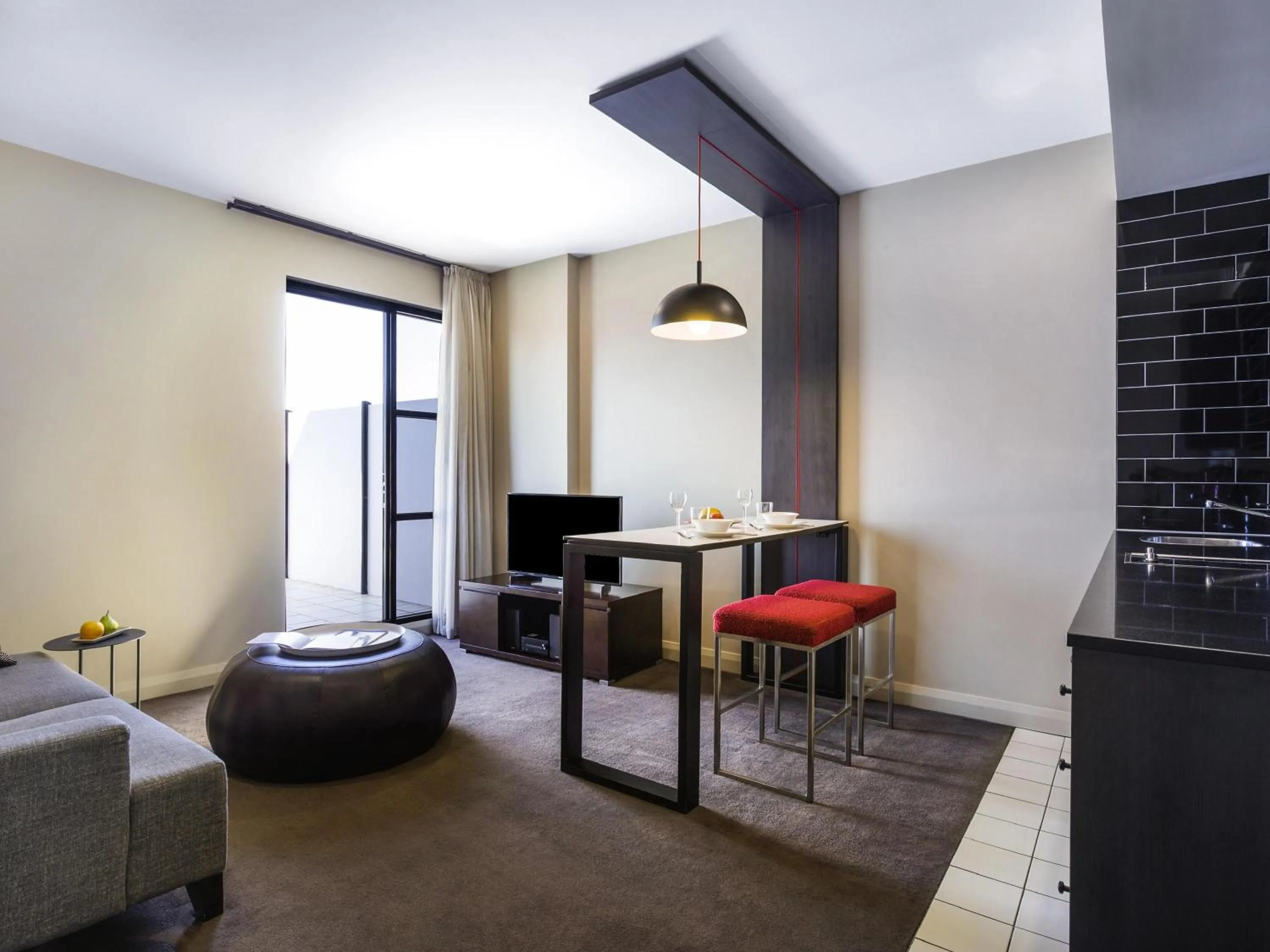 One-Bedroom Suite in Mantra Hindmarsh Square