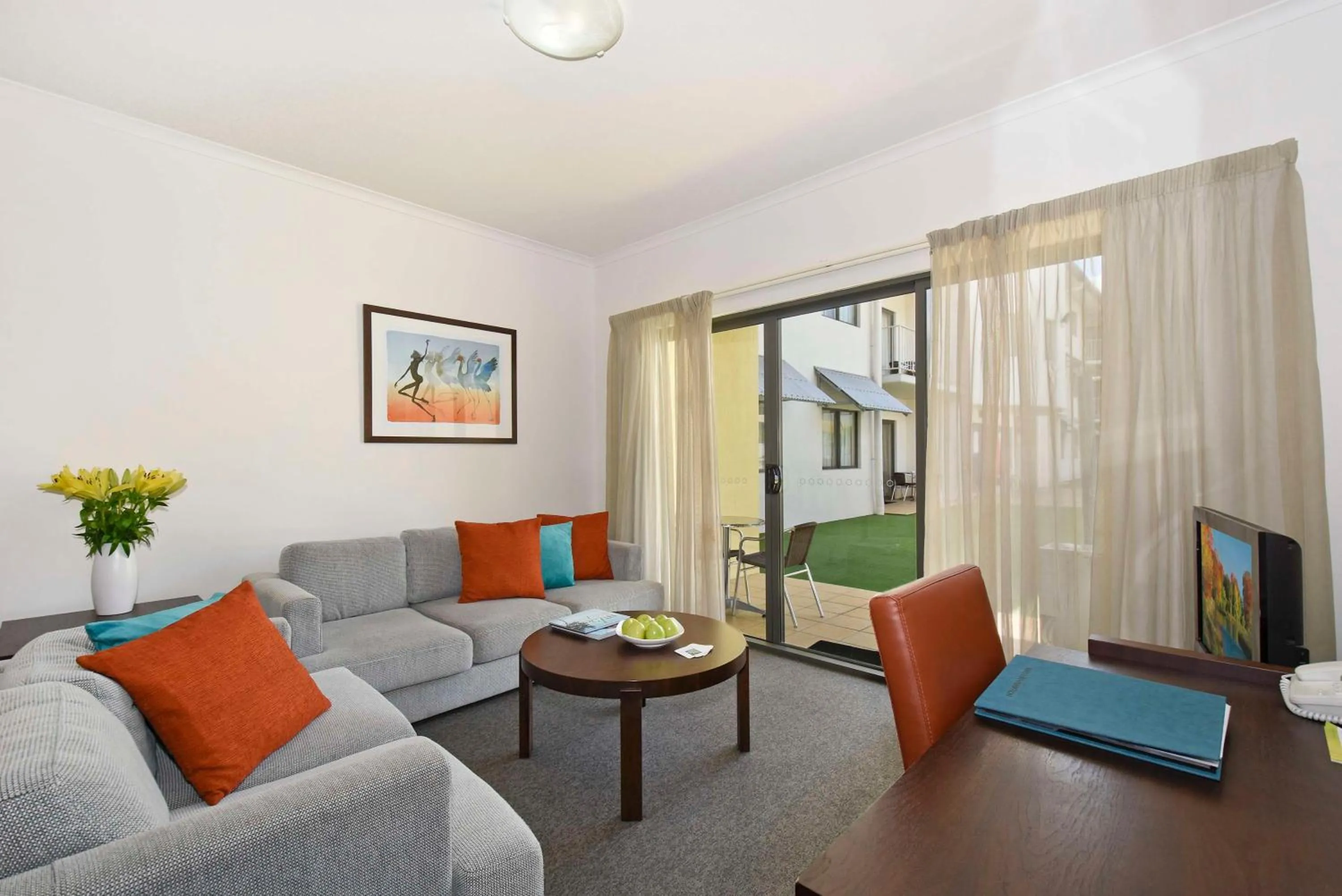 Executive Two-Bedroom Family Apartment in Metro Advance Apartments & Hotel