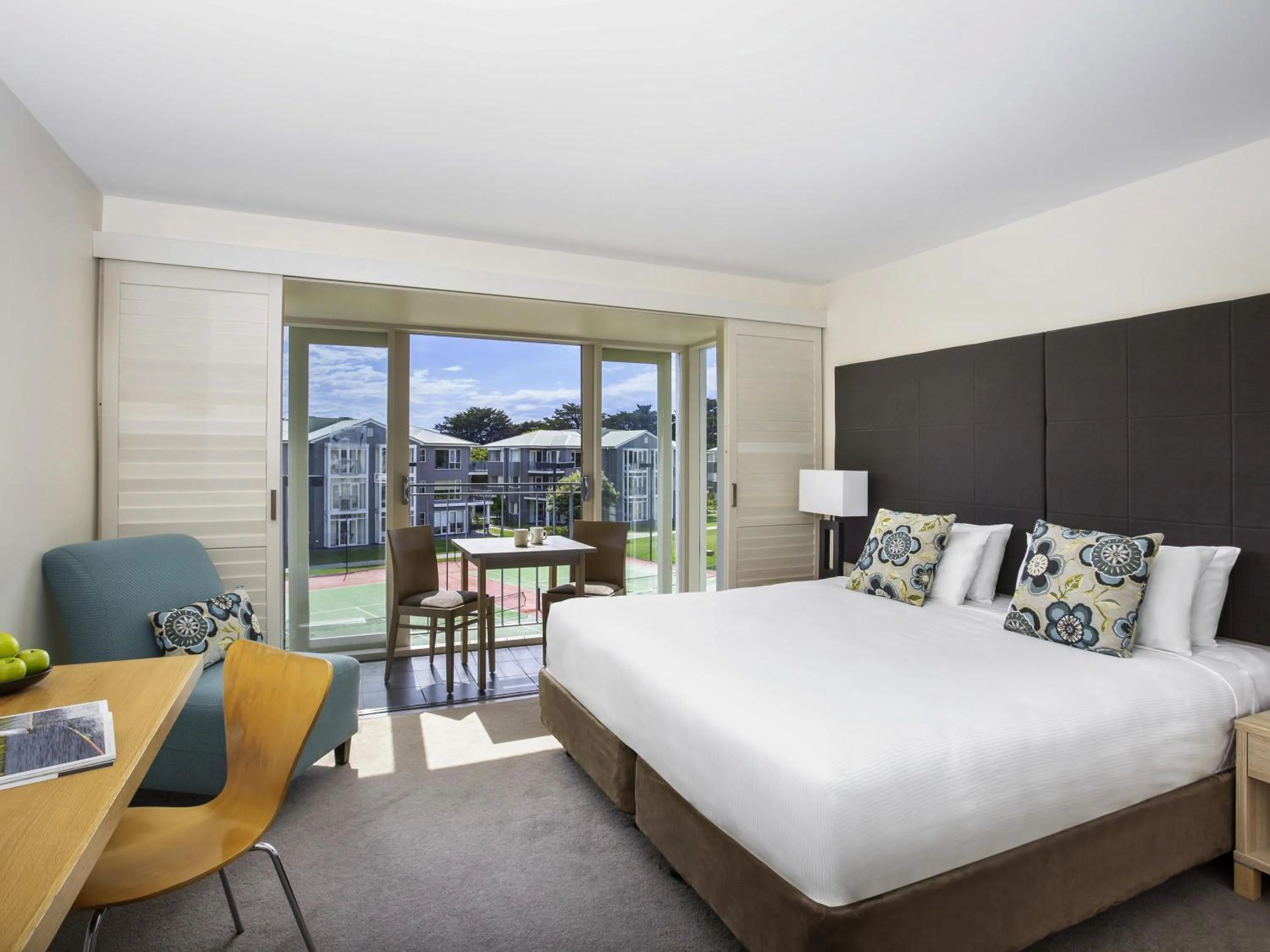 Resort Room with Garden View in Mantra Lorne