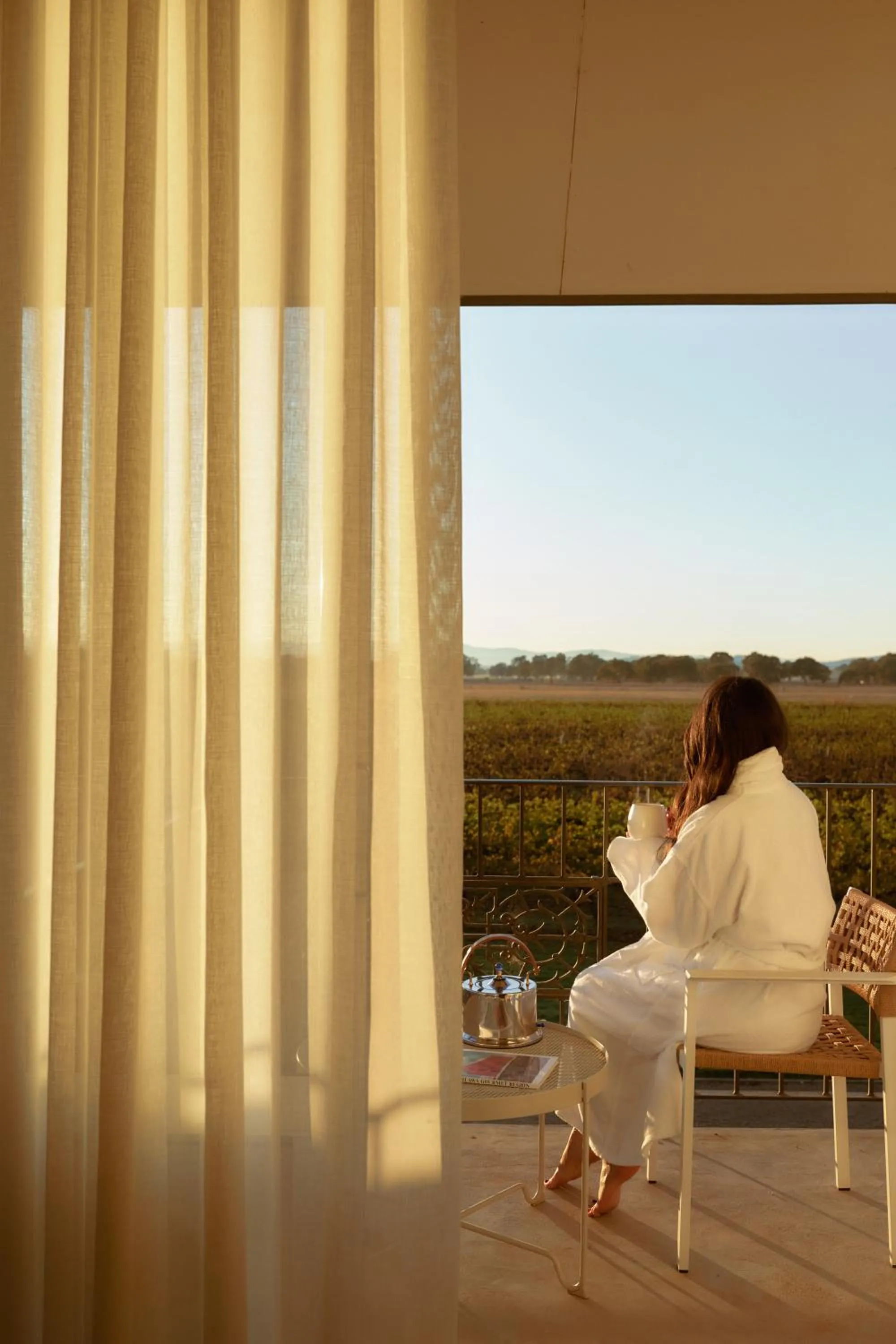 Superior Balcony Sunrise - Includes Breakfast, Parking and WiFi in Lancemore Milawa