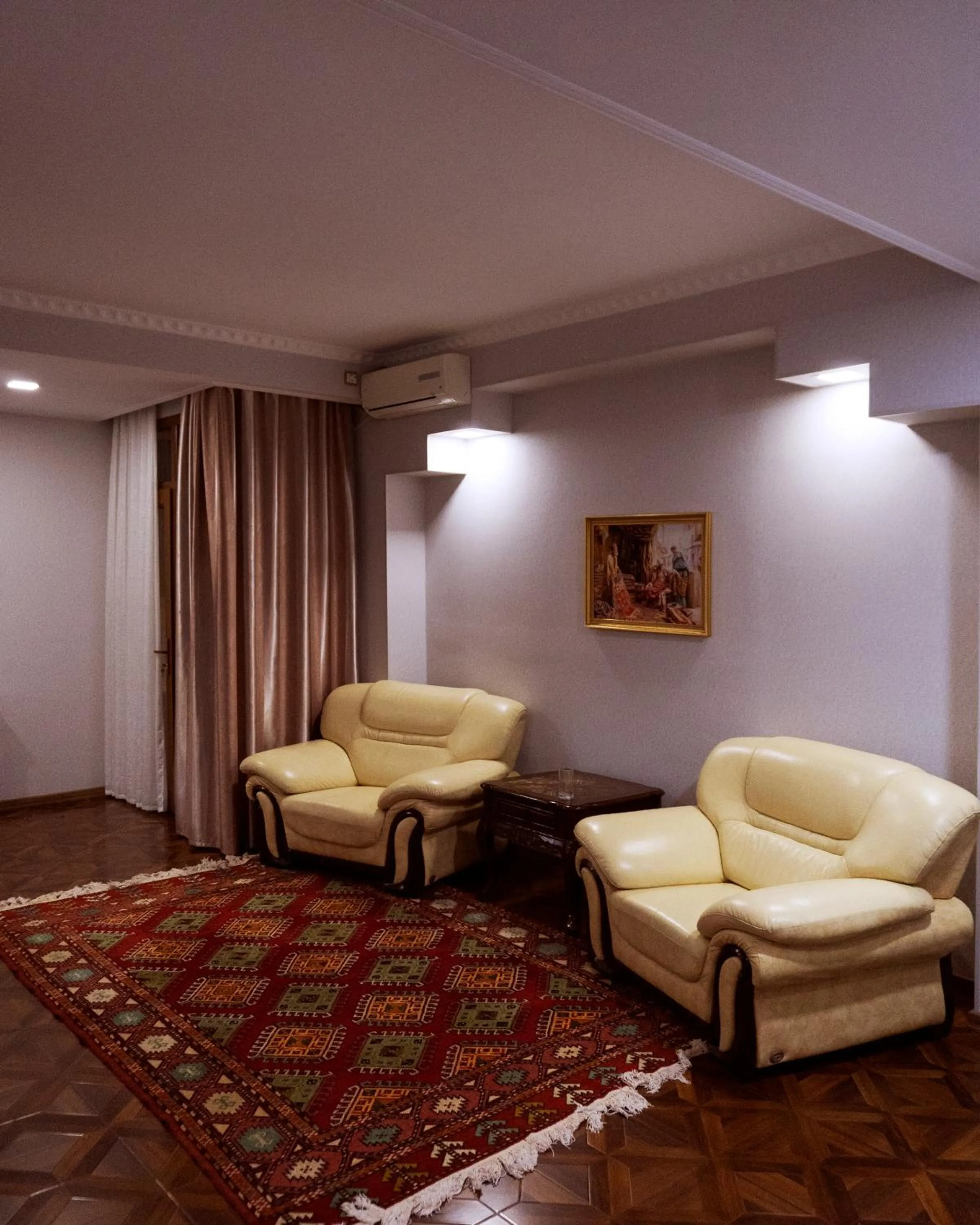 One-Bedroom Apartment - single occupancy in Omar Khayyam Hotel