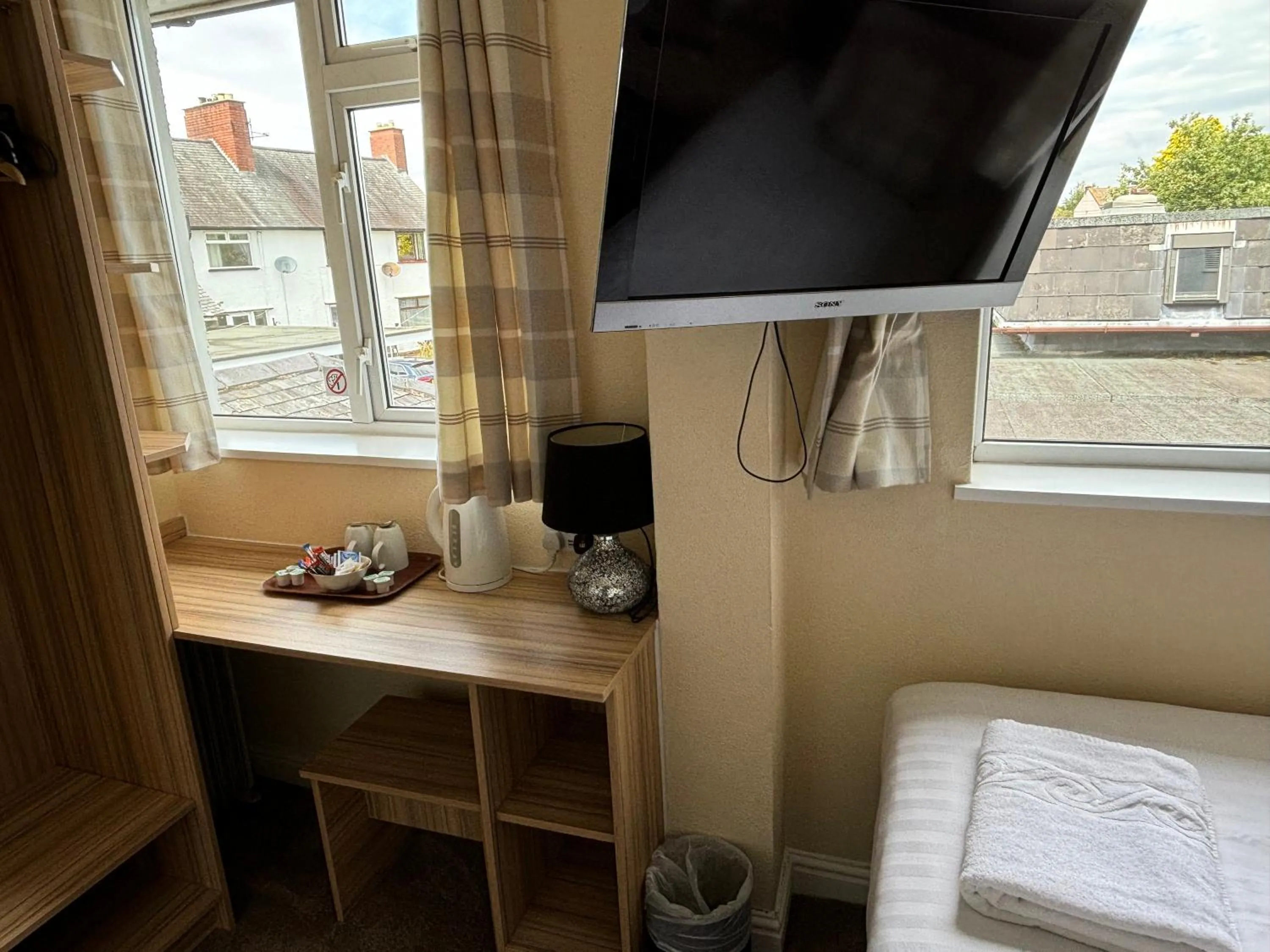 Classic Twin Room in Solway Lodge Hotel