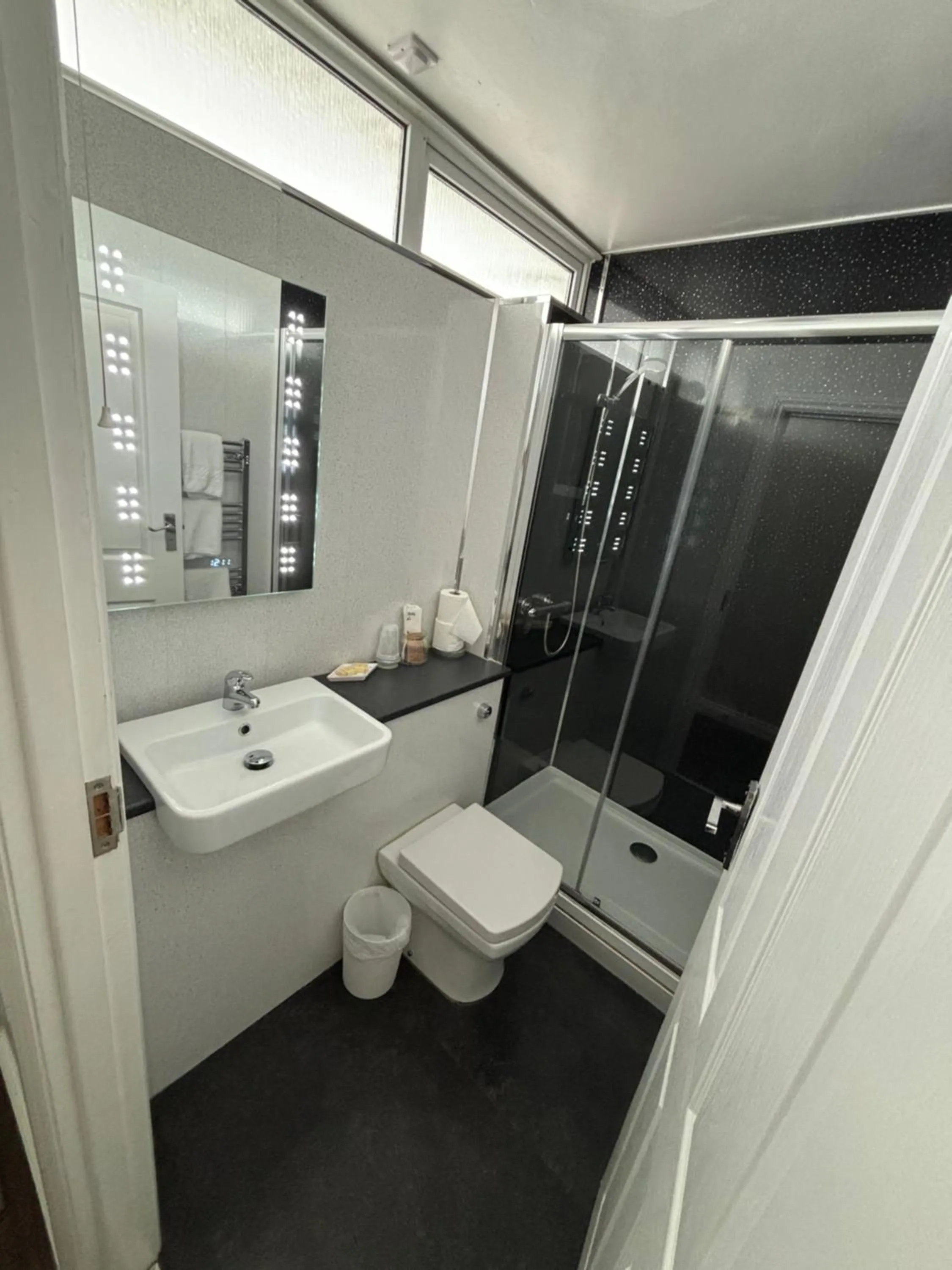 Standard Double Room in Solway Lodge Hotel