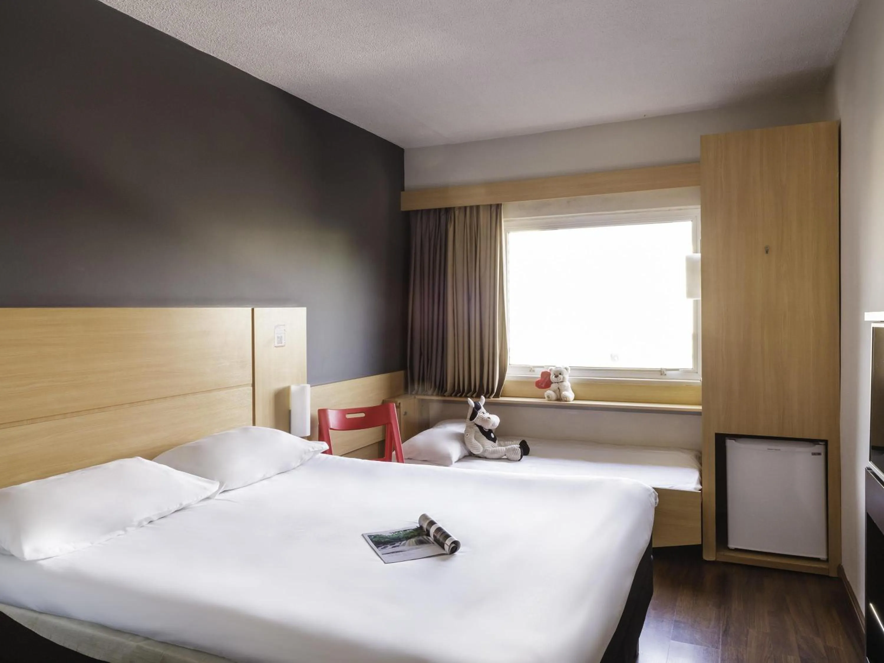 Standard Queen Room with Extra Bed in ibis Sao Jose dos Campos Dutra