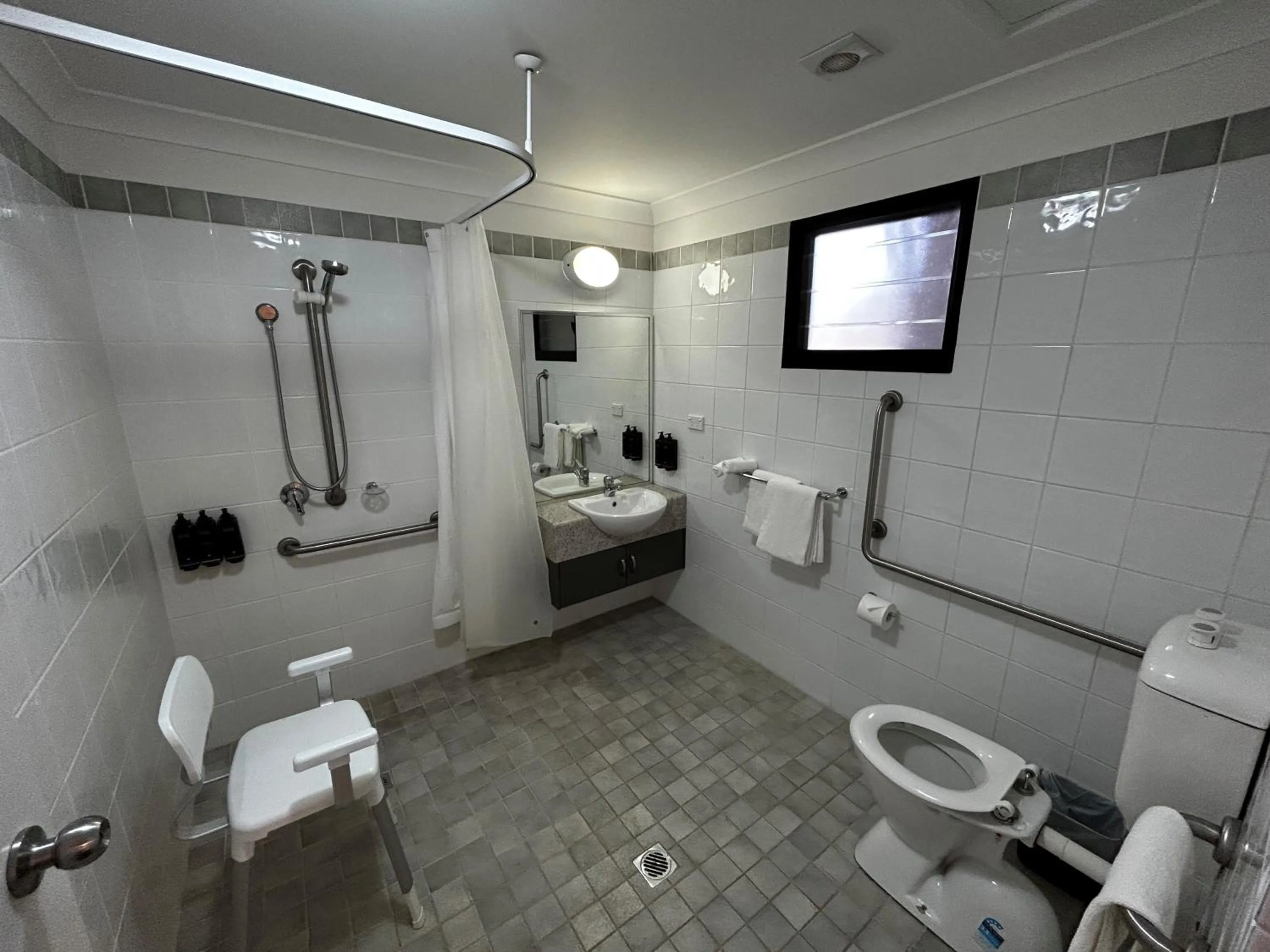 Superior Room with One Queen and One Single Bed in Mercure Darwin Airport Resort