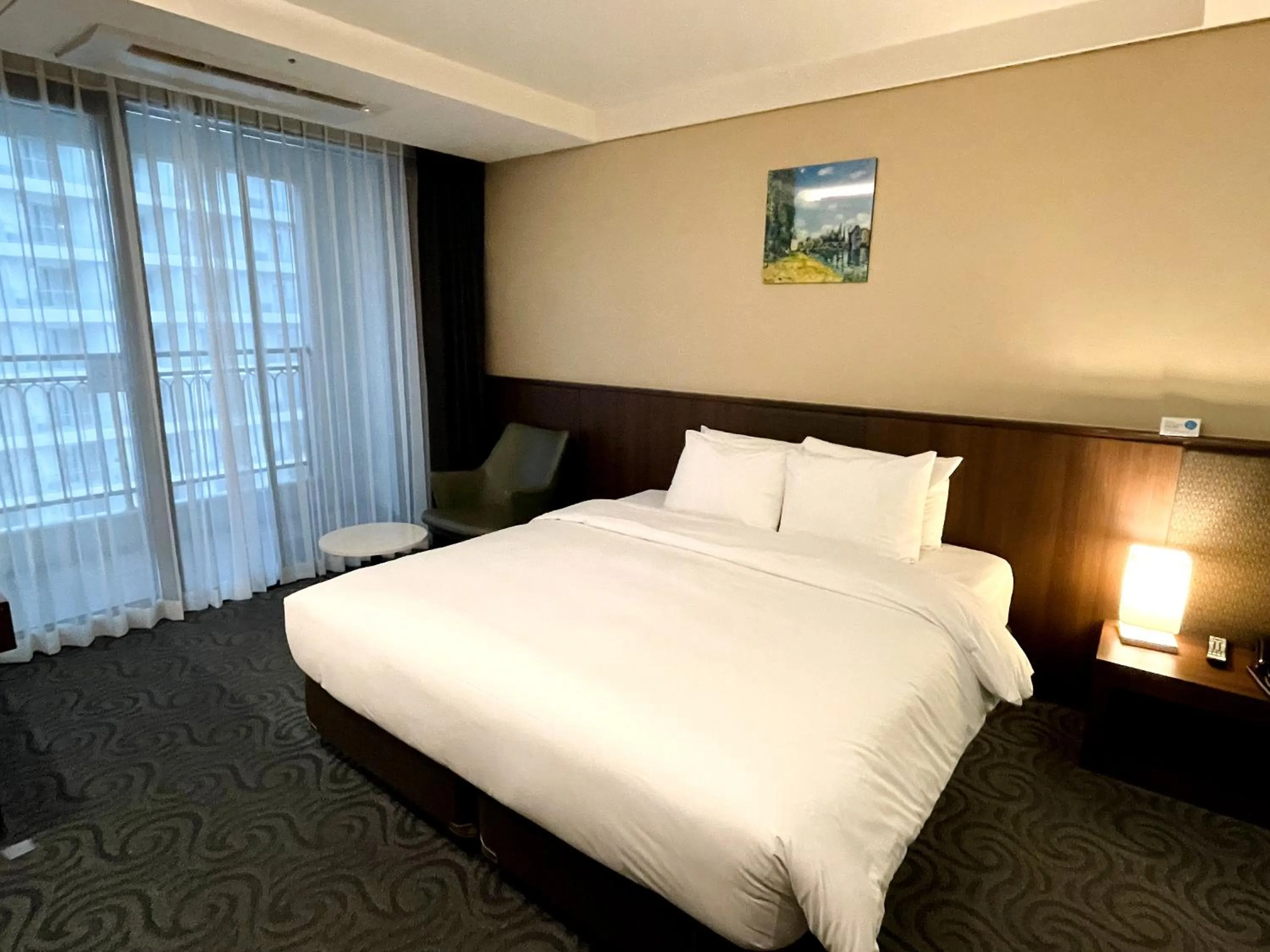 Standard Double Room in Ramada by Wyndham Gangwon Sokcho