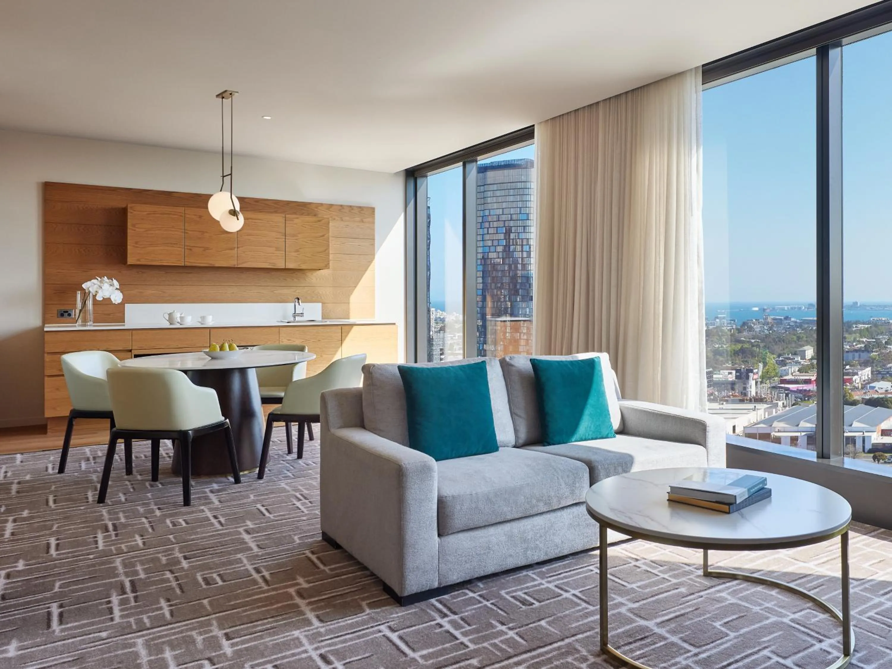 Two-Bedroom Bay View Suite in Pan Pacific Melbourne