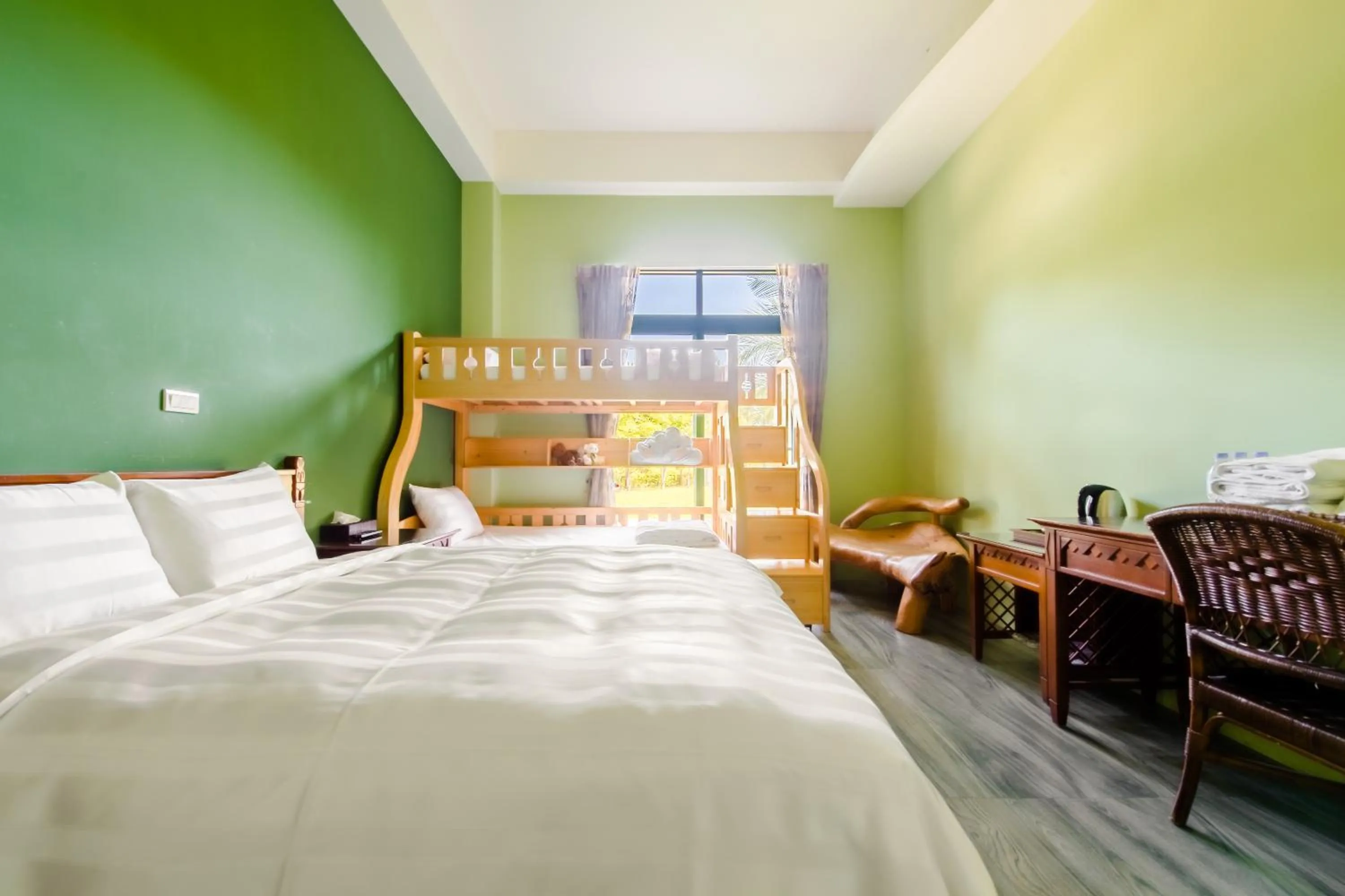 Family Room with Bath in Summer Garden