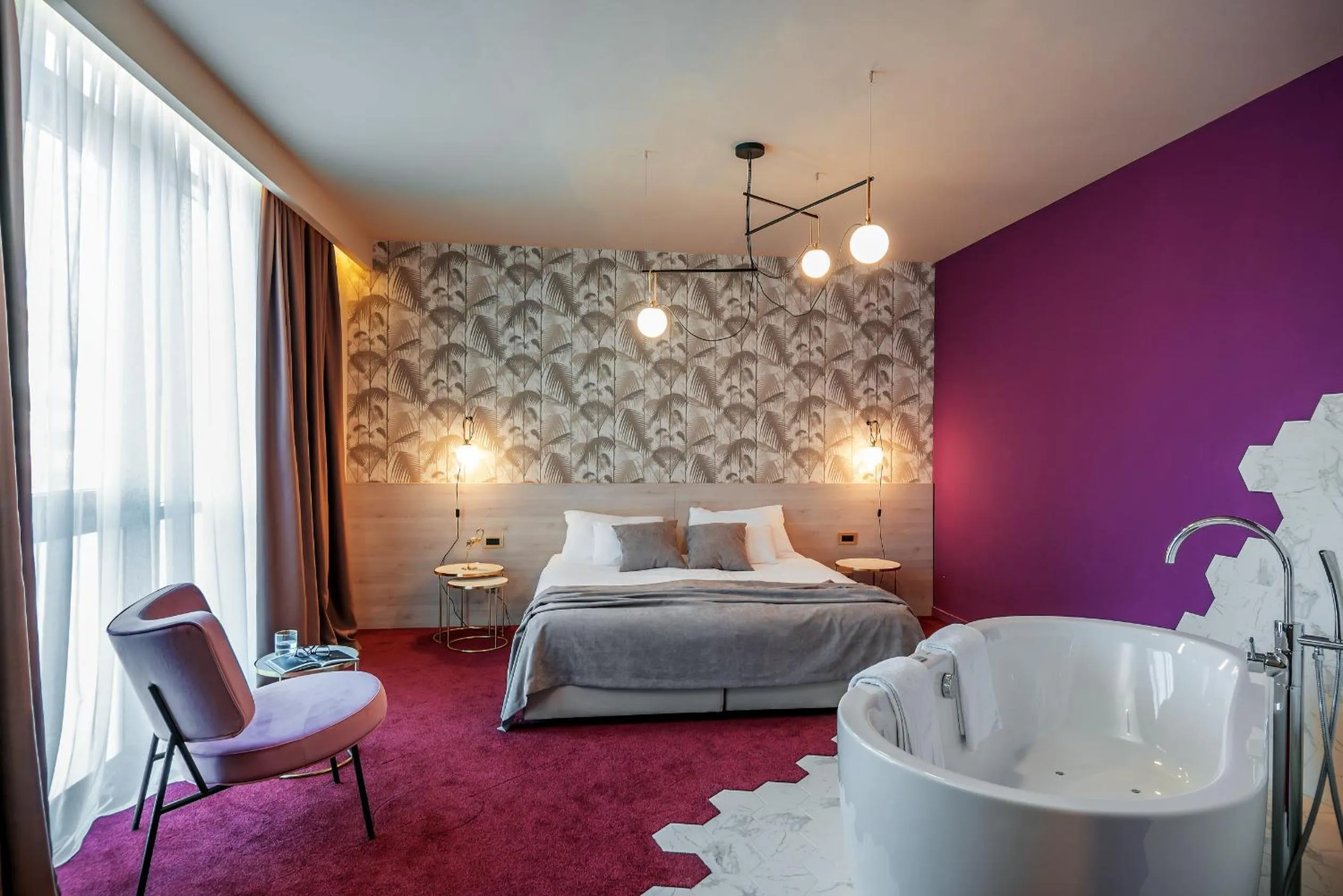Deluxe Double or Twin Room with Spa Bath - single occupancy in Priska Med Luxury Rooms