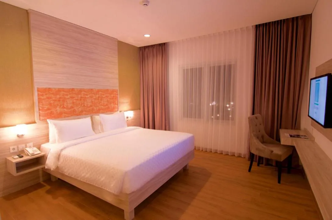 Double Room in Front One Akshaya Hotel Karawang