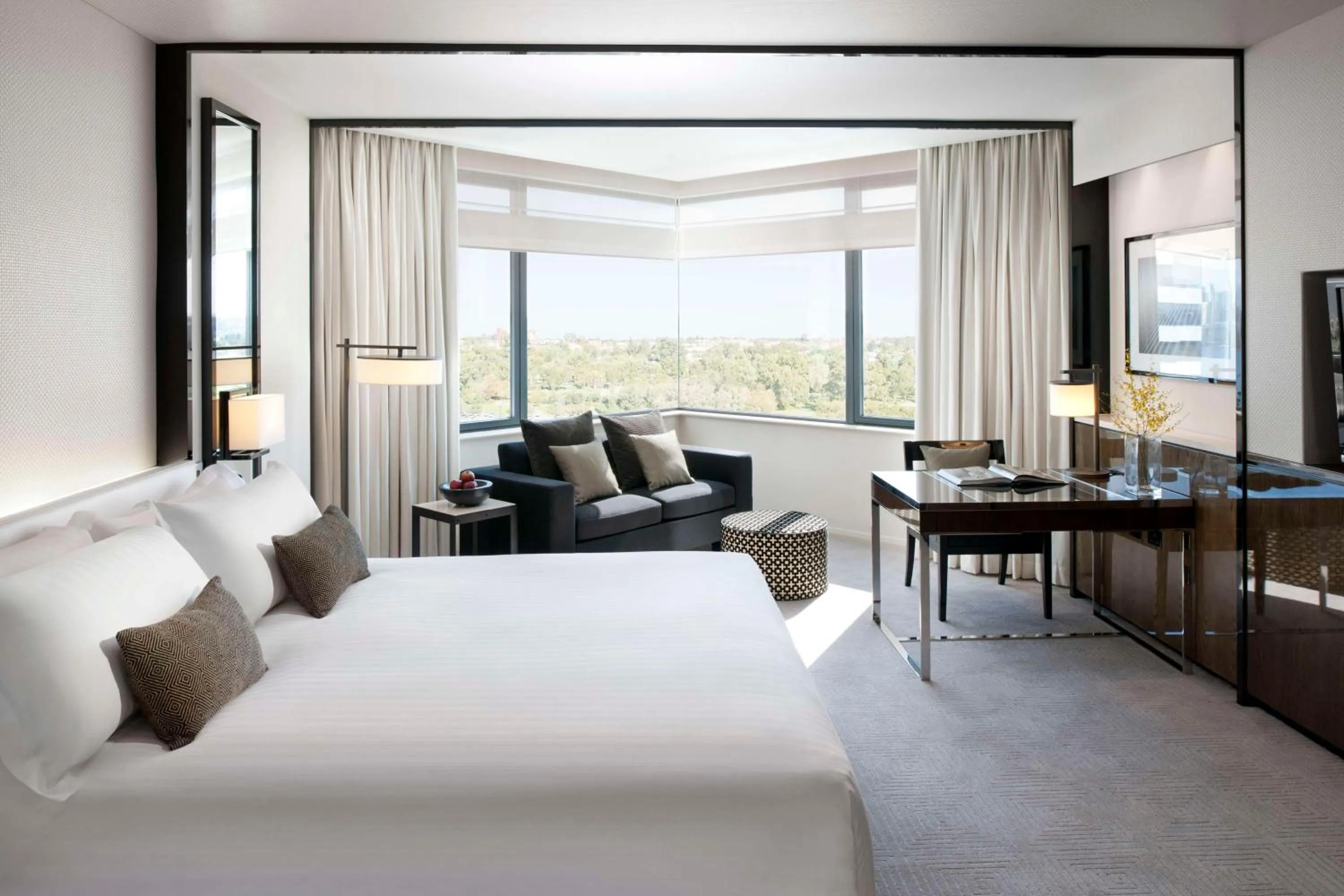 Luxe King Room  in Crown Metropol Perth