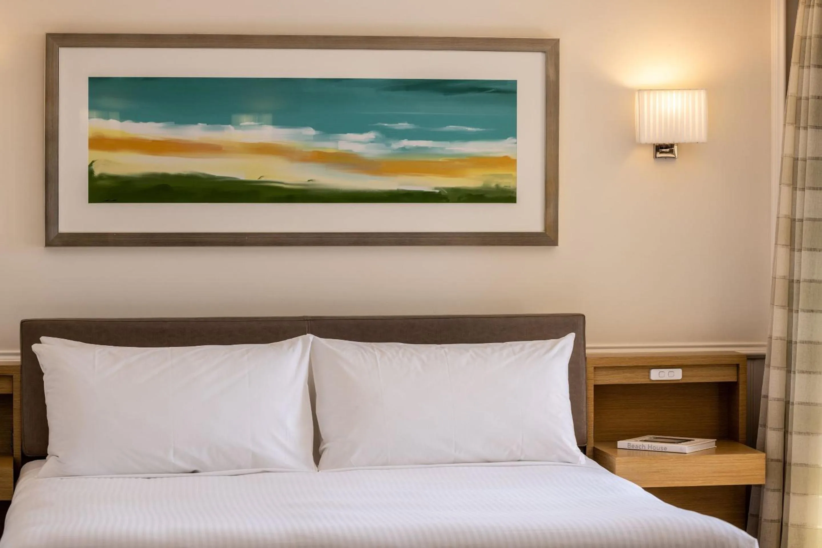 Junior King Suite in Crowne Plaza Terrigal Pacific by IHG