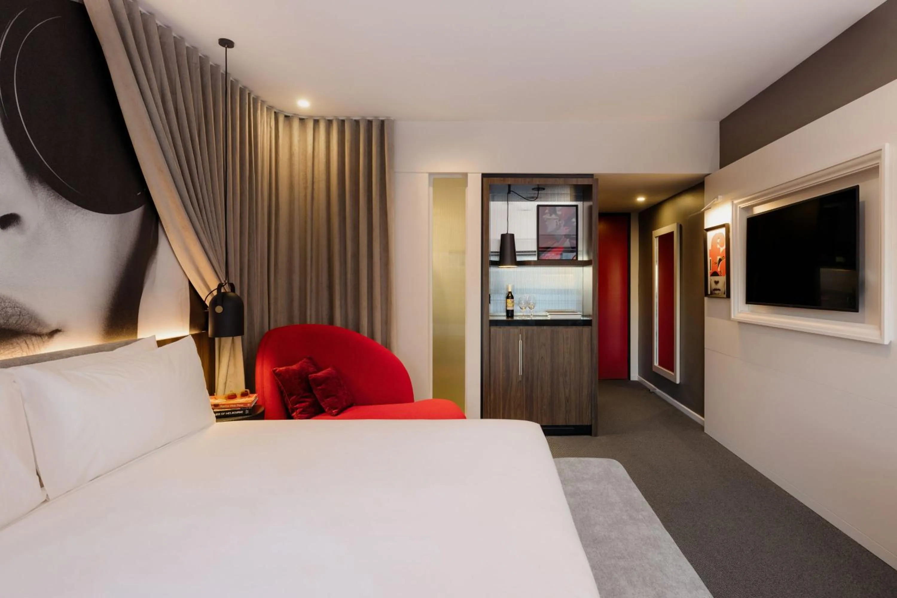 Premium Room in Hotel Indigo Melbourne on Flinders by IHG