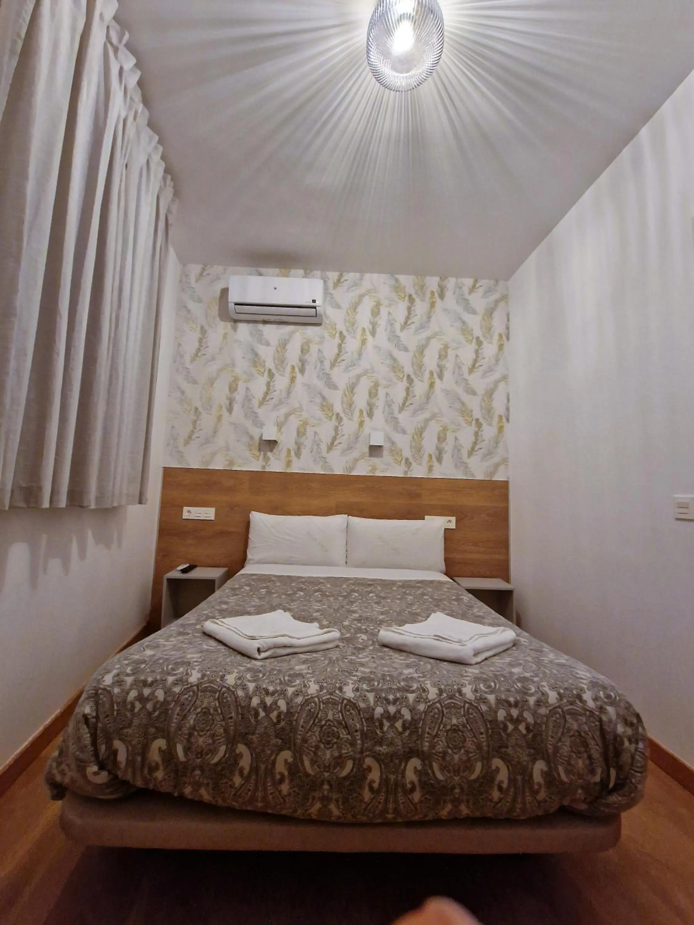 Economy Double Room in Hostal A Nuestra Senora de La Paloma