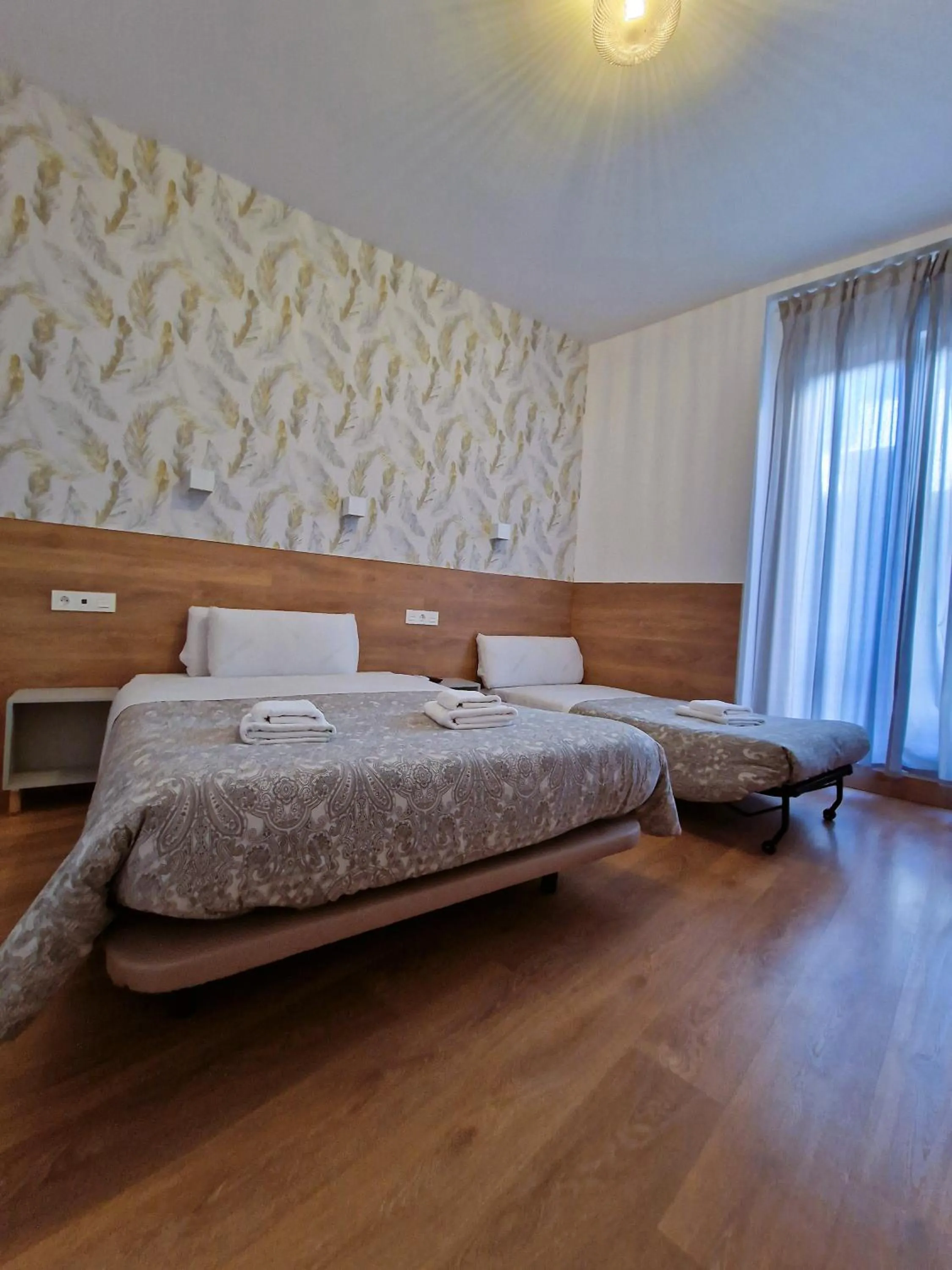 Double Room with Extra Bed in Hostal A Nuestra Senora de La Paloma