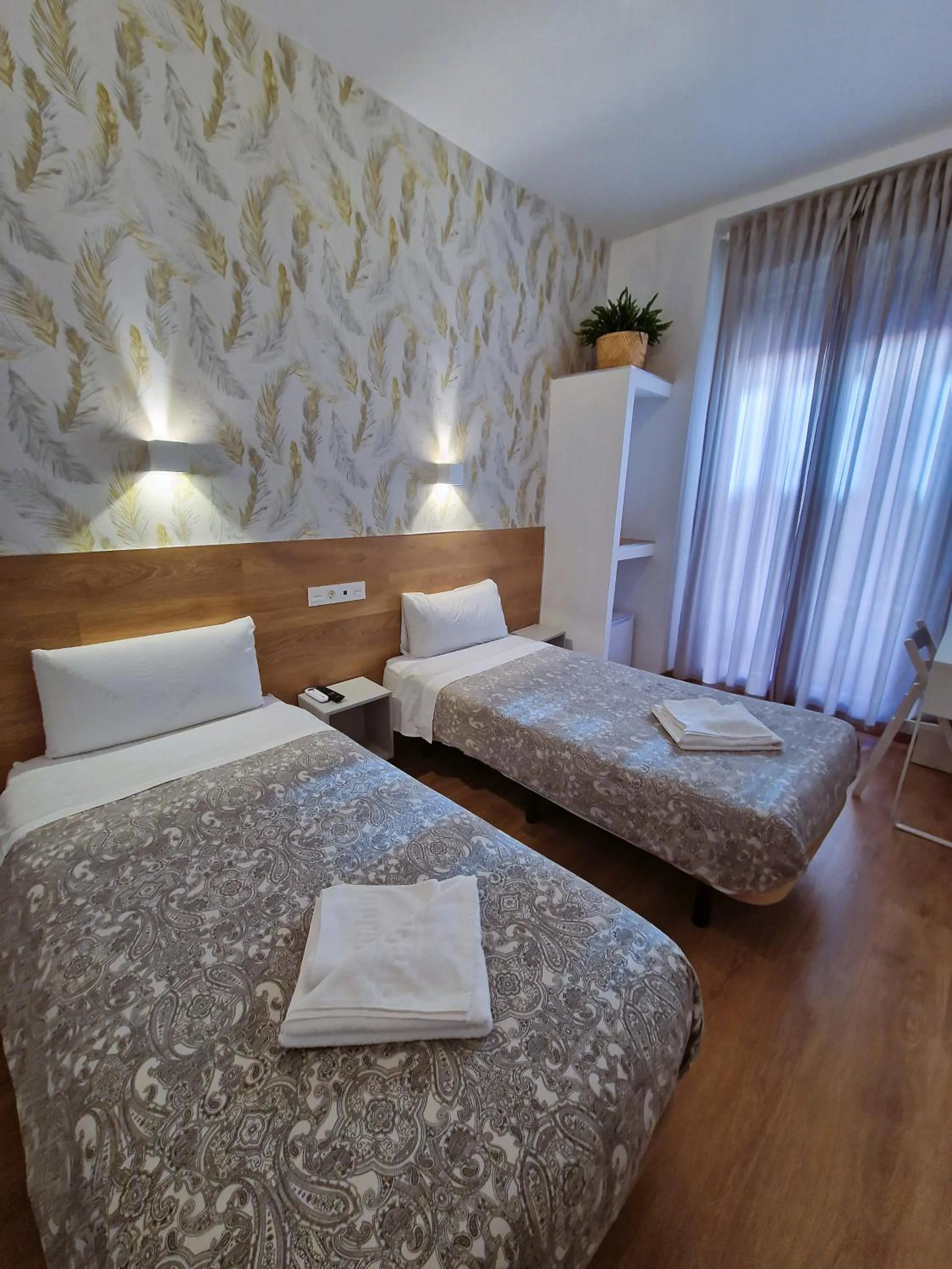 Twin Room in Hostal A Nuestra Senora de La Paloma