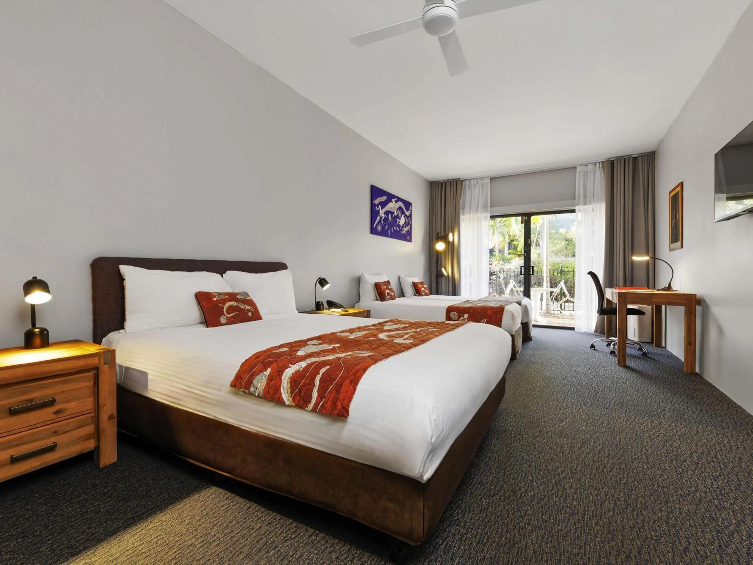 Court Yard Family in Mercure Kakadu Crocodile