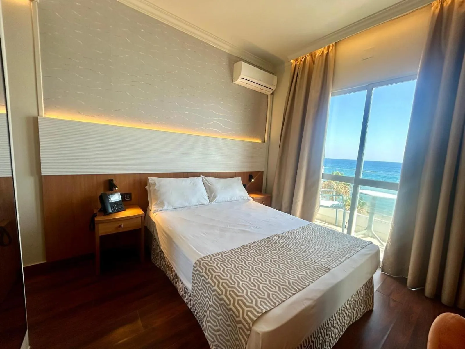 Single Room with Sea View in Hotel Santa Rosa