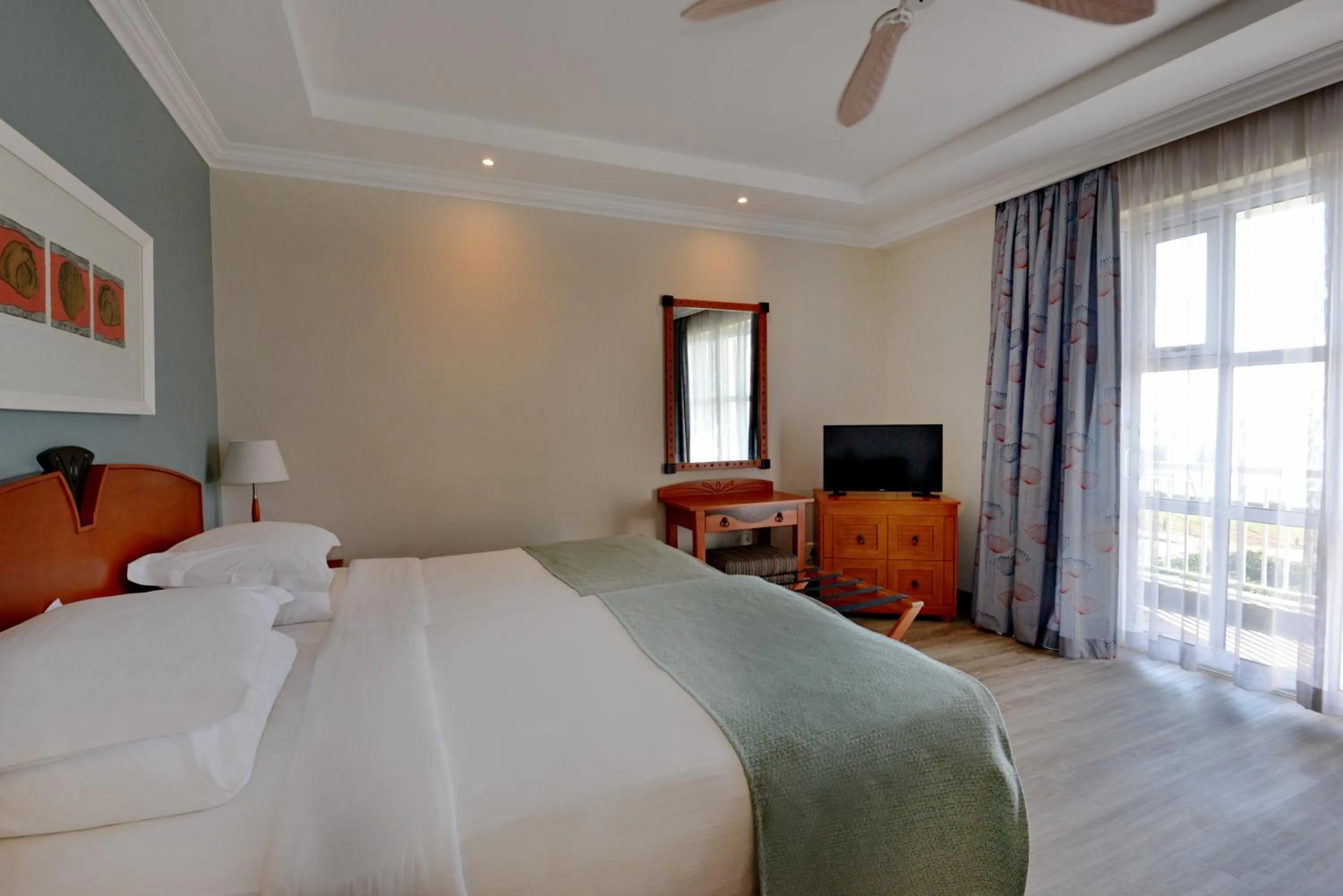 Studio with Ocean View - single occupancy in Courtyard Hotel Gqeberha