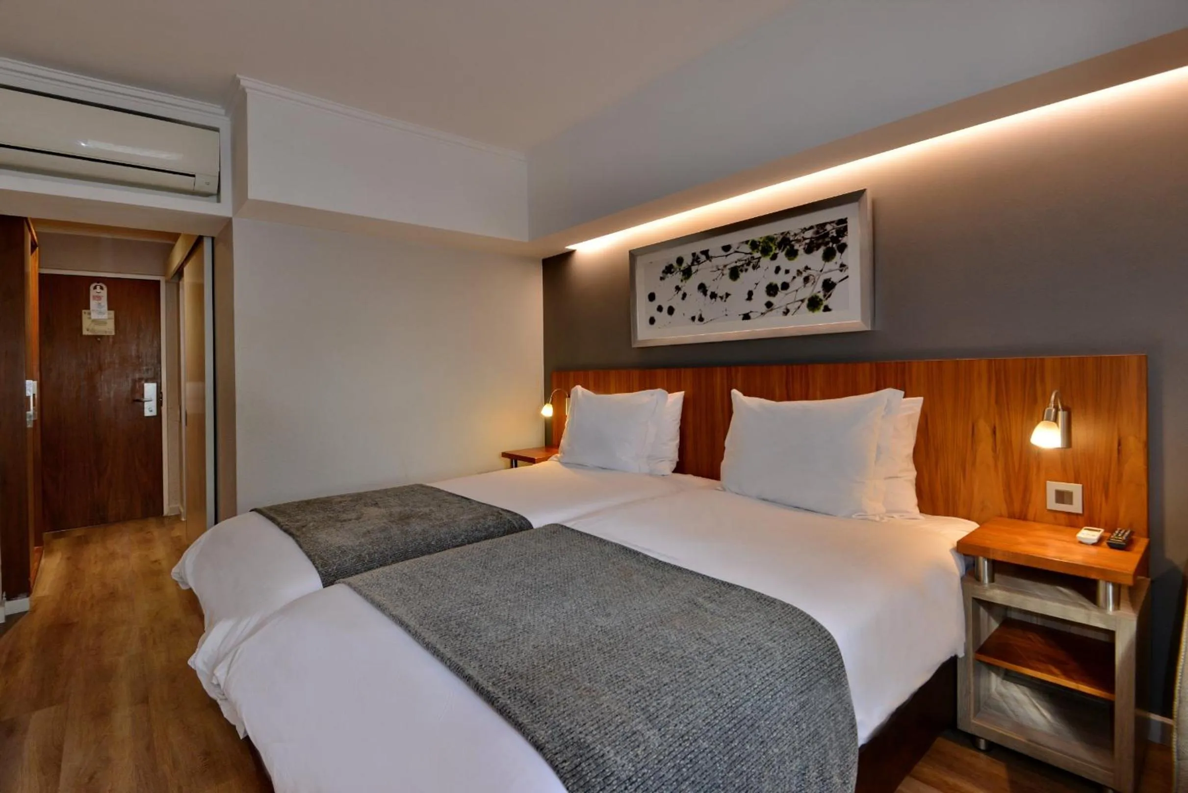 Twin Room - Disability Access in City Lodge Hotel Bloemfontein