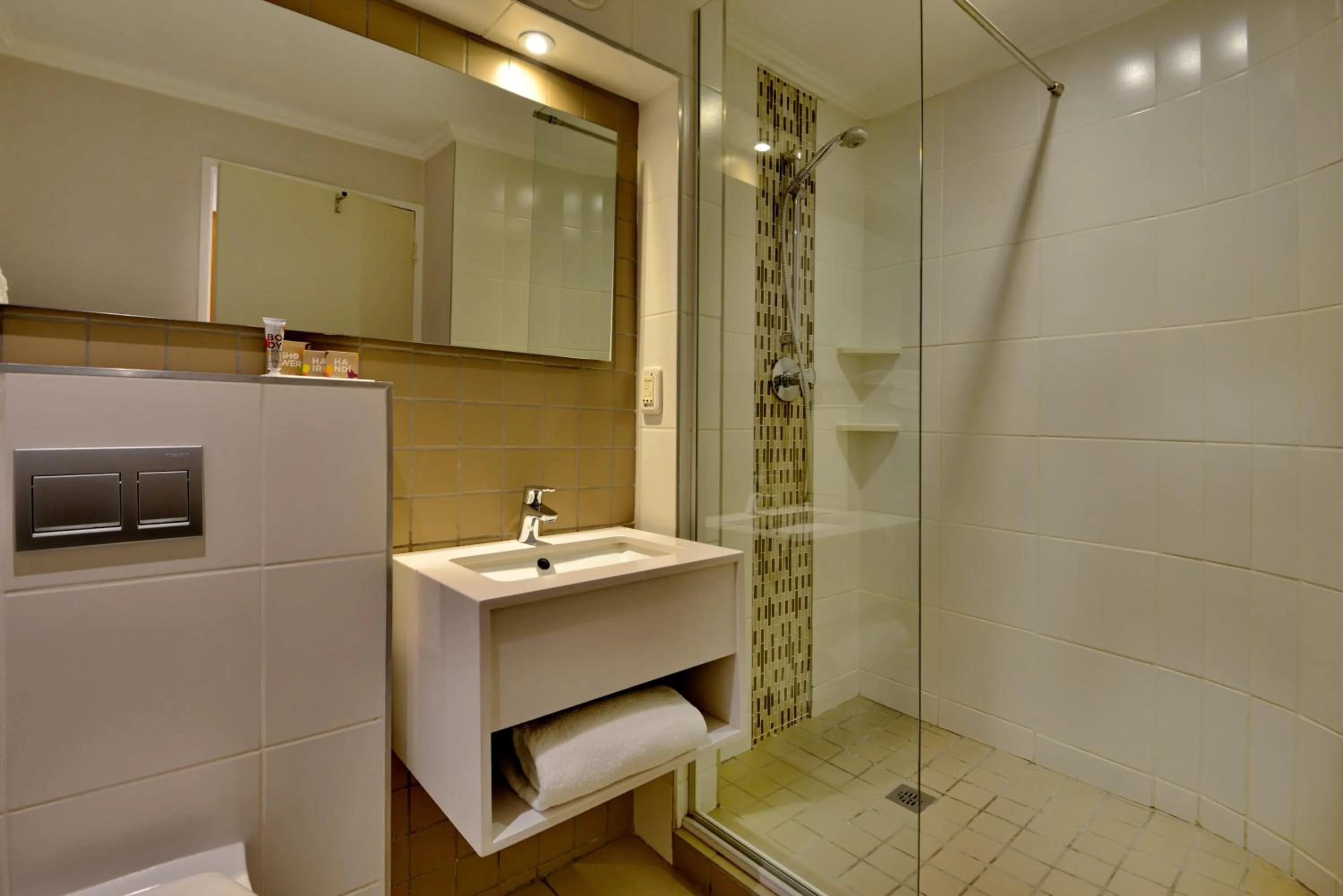 Double Room - Non-Smoking  in Town Lodge Waterfall, Midrand