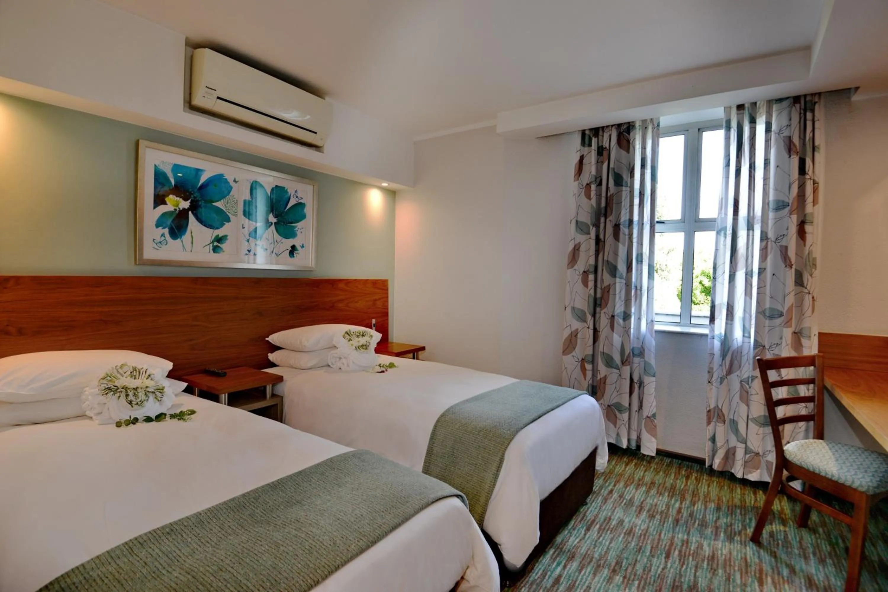 Twin Room - Non-Smoking in Town Lodge Waterfall, Midrand