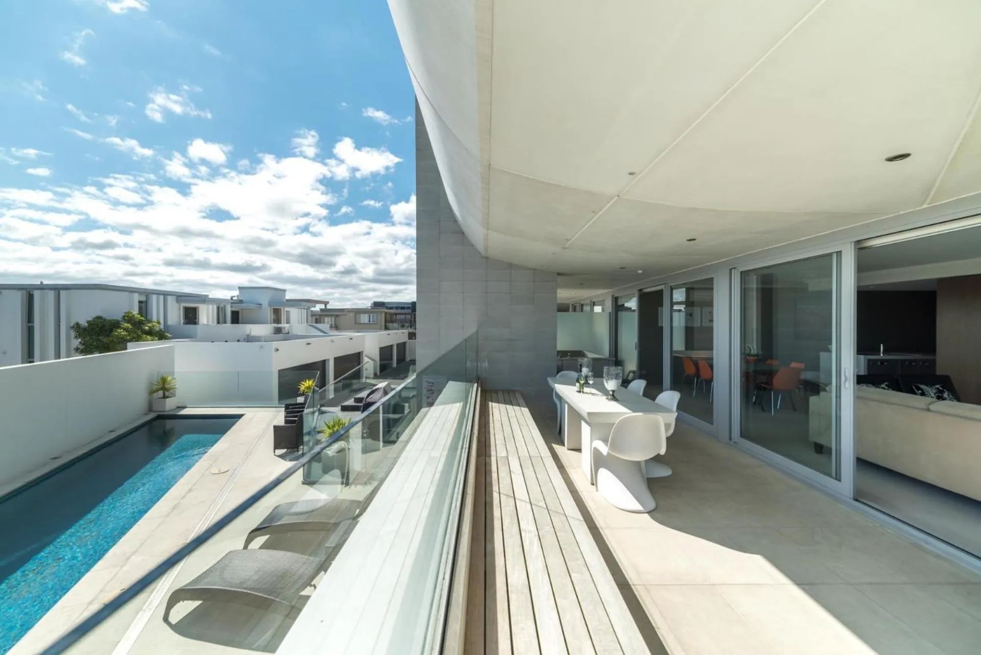 Three-Bedroom Thermal Apartment in Sacred Waters Taupo