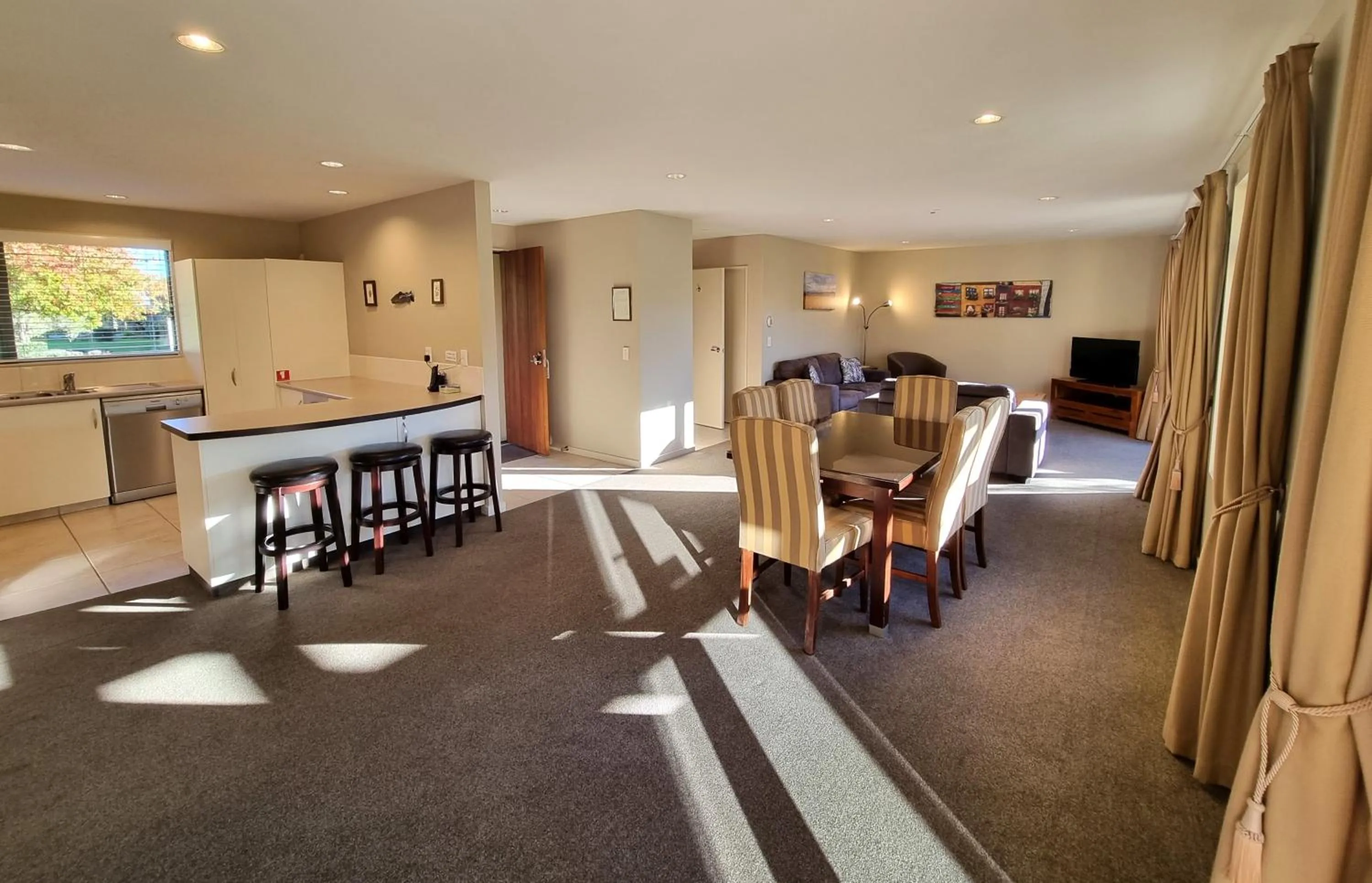 Kowhai Lodge in Vintners Retreat