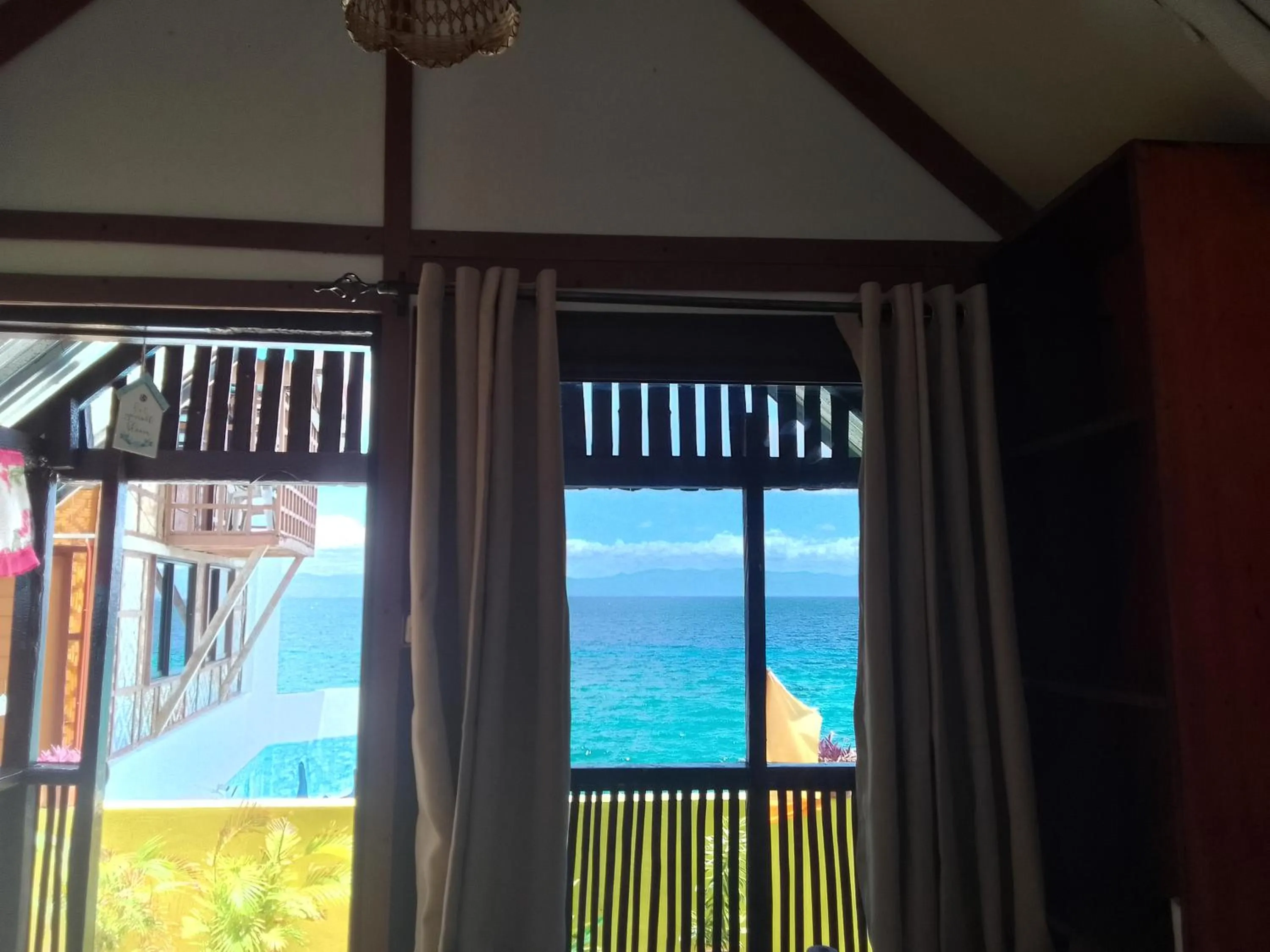 Double Room with Private Bathroom in MLK Bamboo Beachhouse