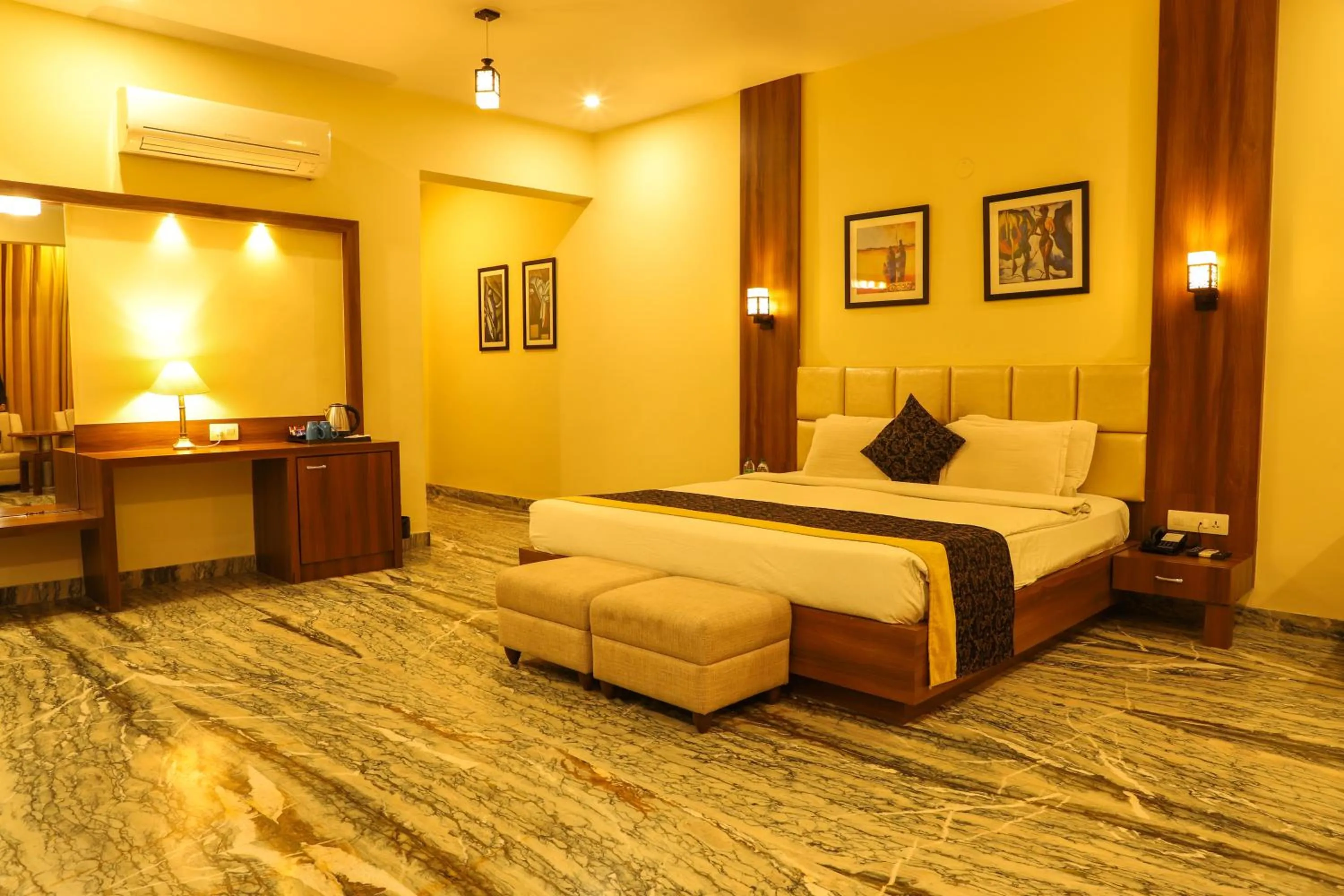 Premier Double Room - single occupancy in Regenta Central Mewargarh, Near Biological park
