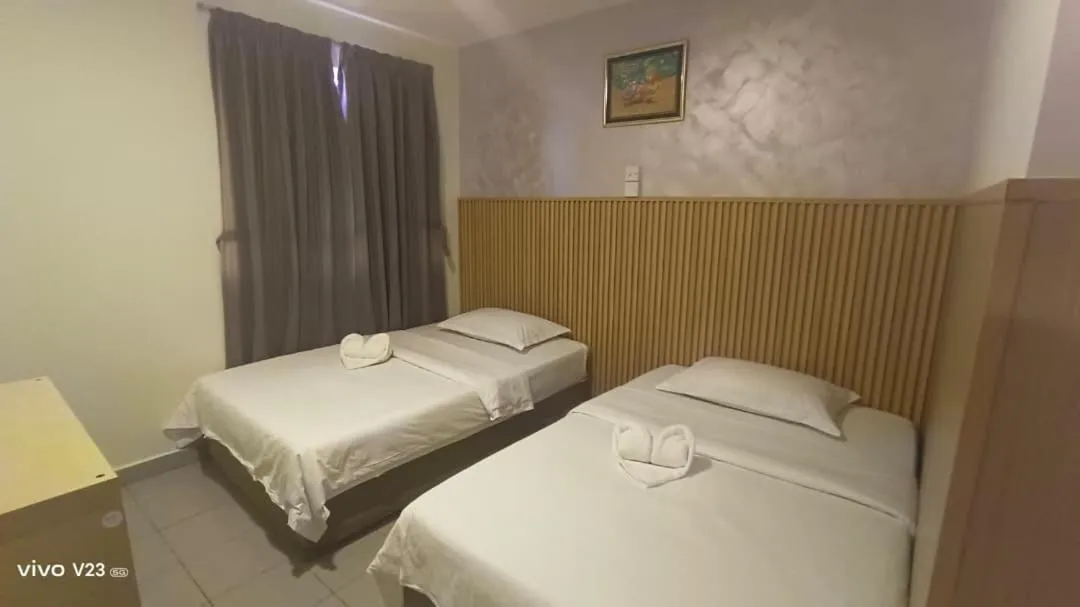 Superior Twin Room in Five Hotel