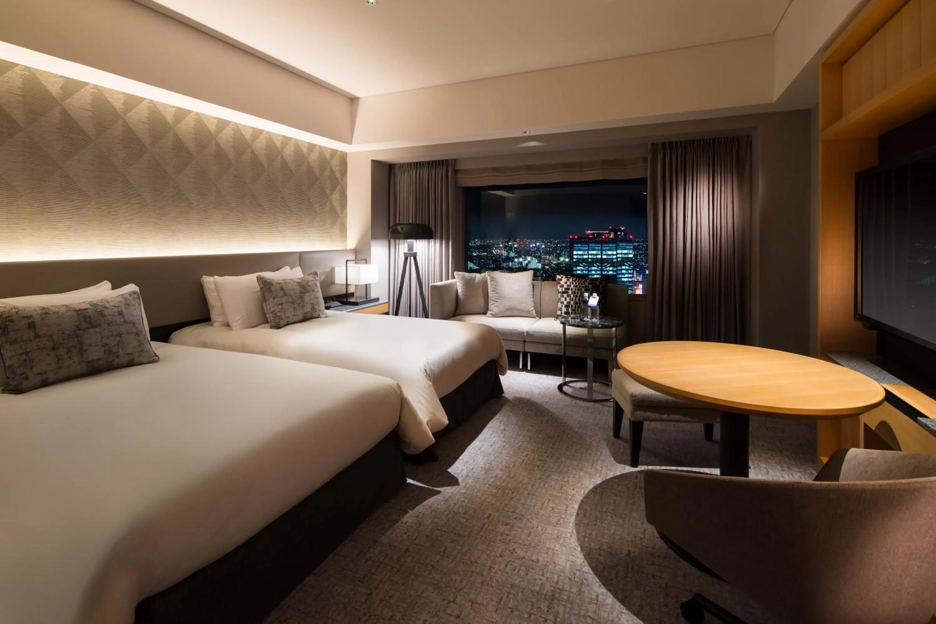 Twin Room - Executive Floor - Non-Smoking in Cerulean Tower Tokyu Hotel, A Pan Pacific Partner Hotel