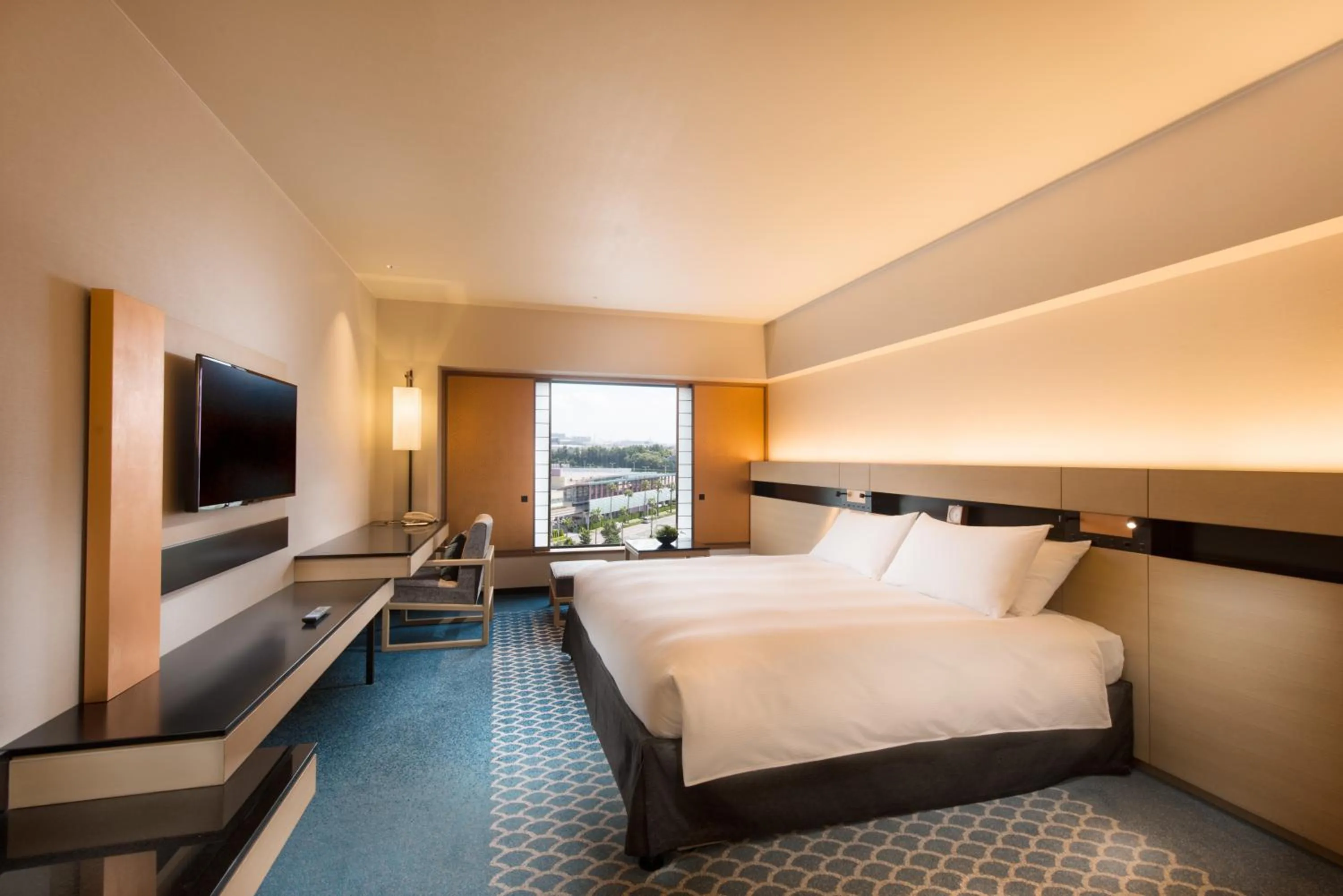 Twin Hilton Room Ocean in Hilton Tokyo Bay