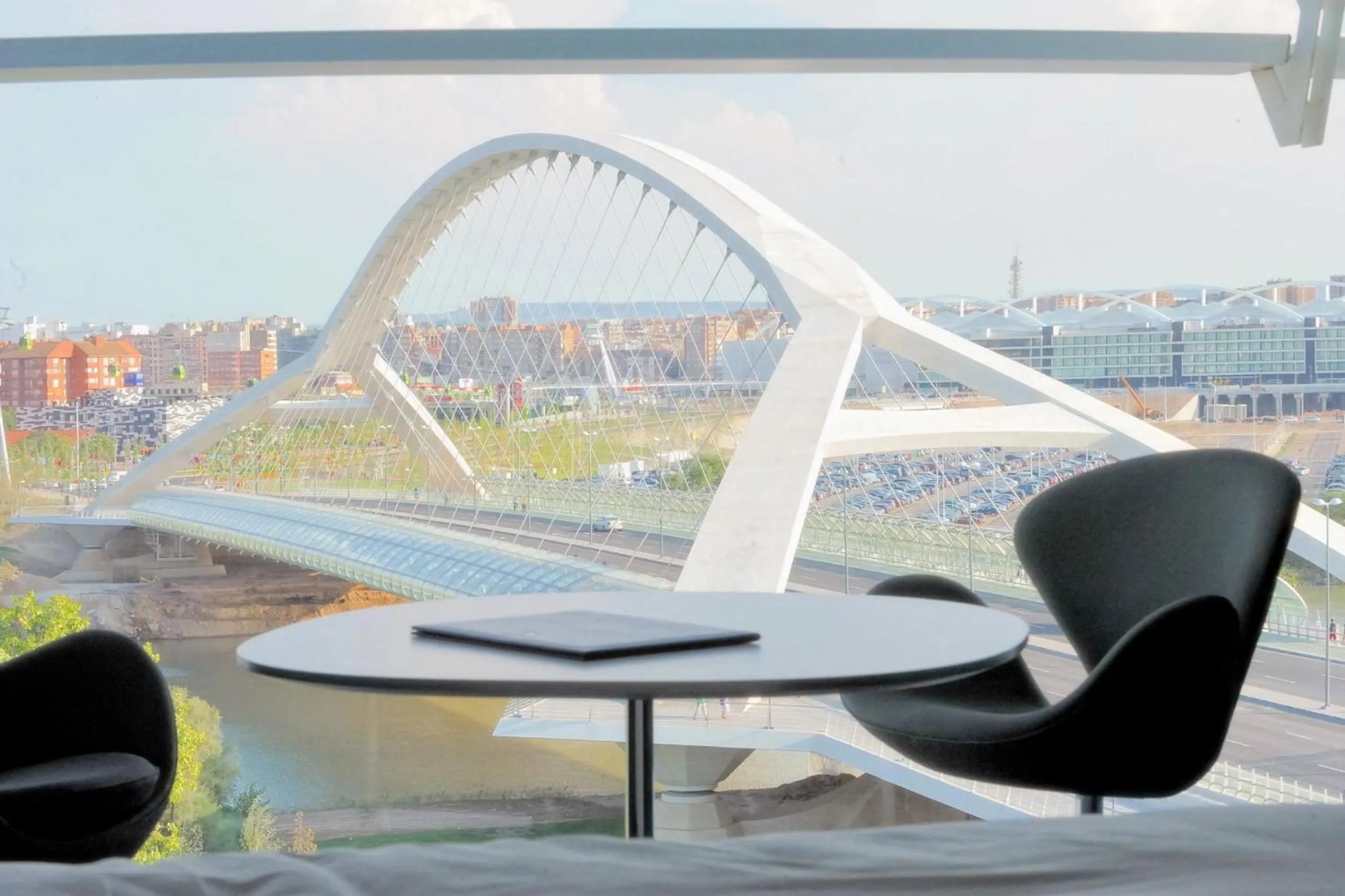 Double Room with Extra Bed (3 Adults) in Hotel Hiberus