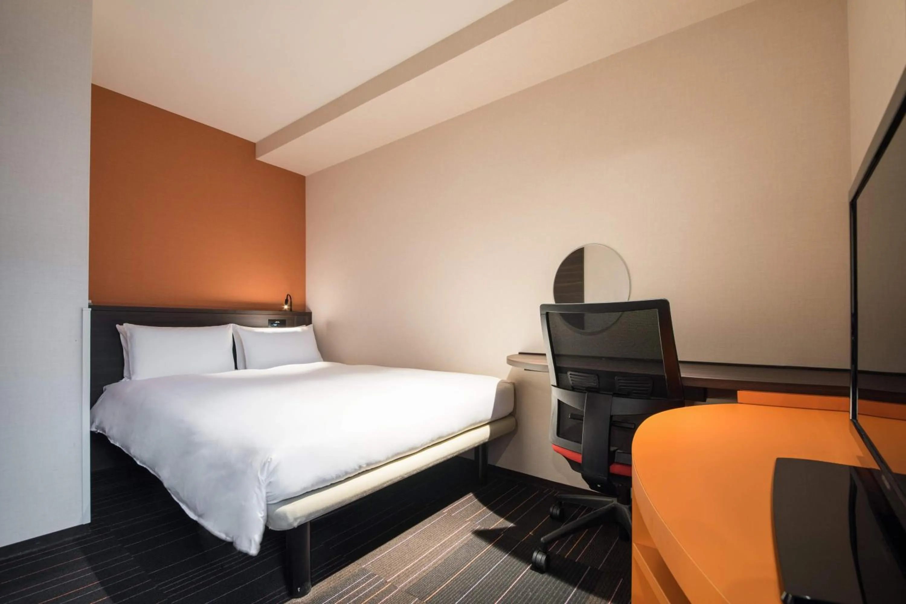 Modern Standard Double Room - single occupancy - Non-Smoking in the b akasaka-mitsuke