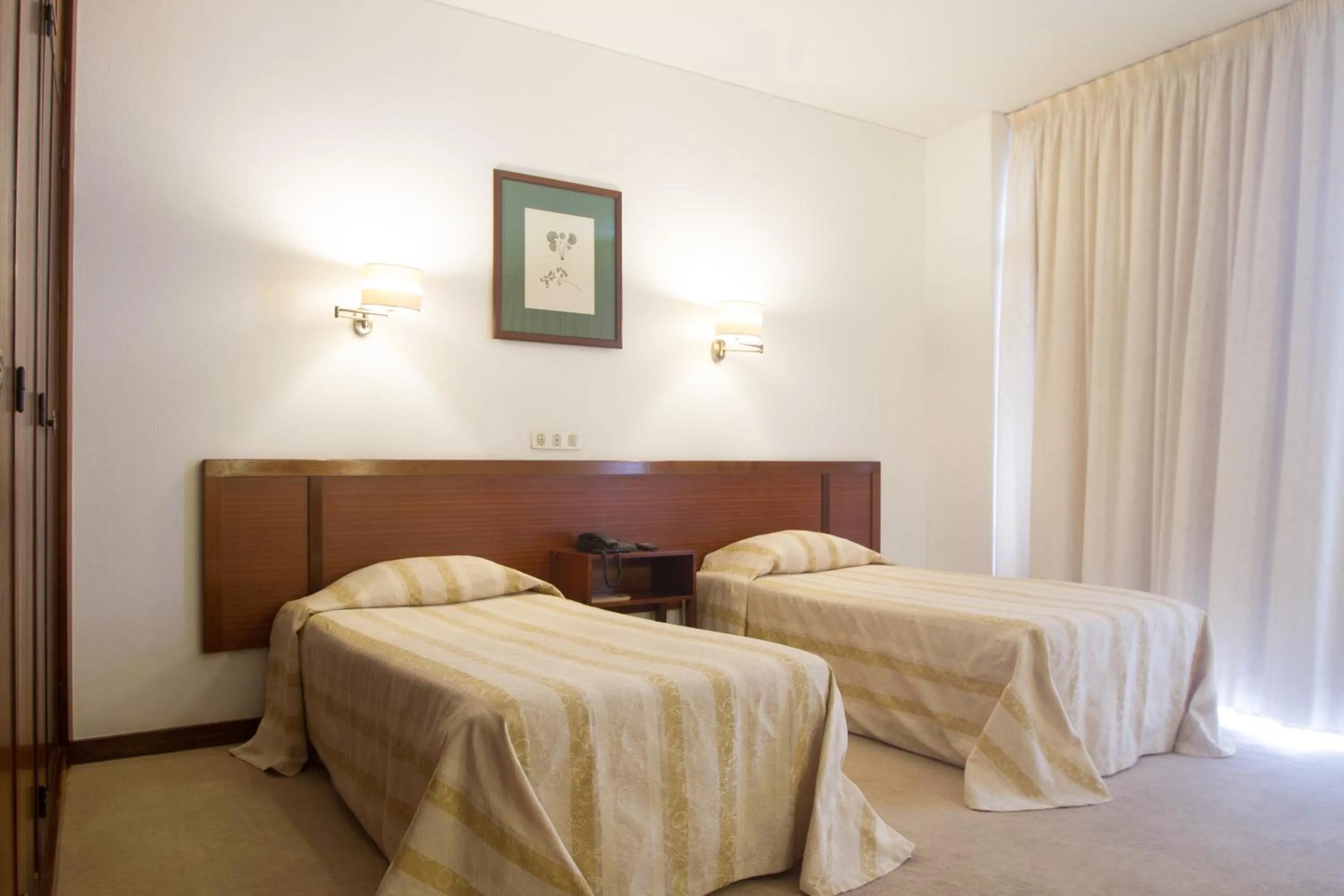 Twin Room in Residencial Greco
