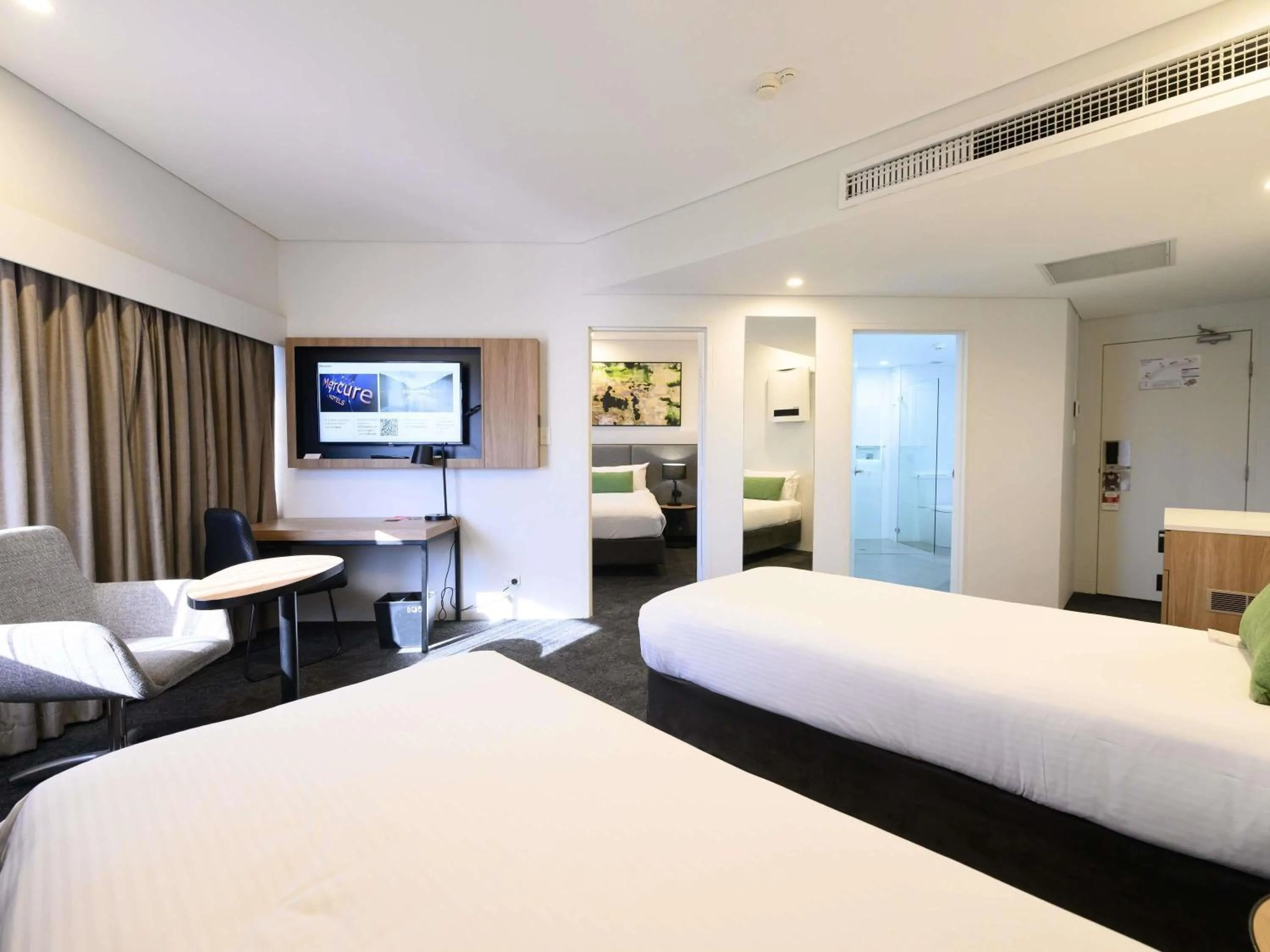 Deluxe Family Room in Mercure Penrith