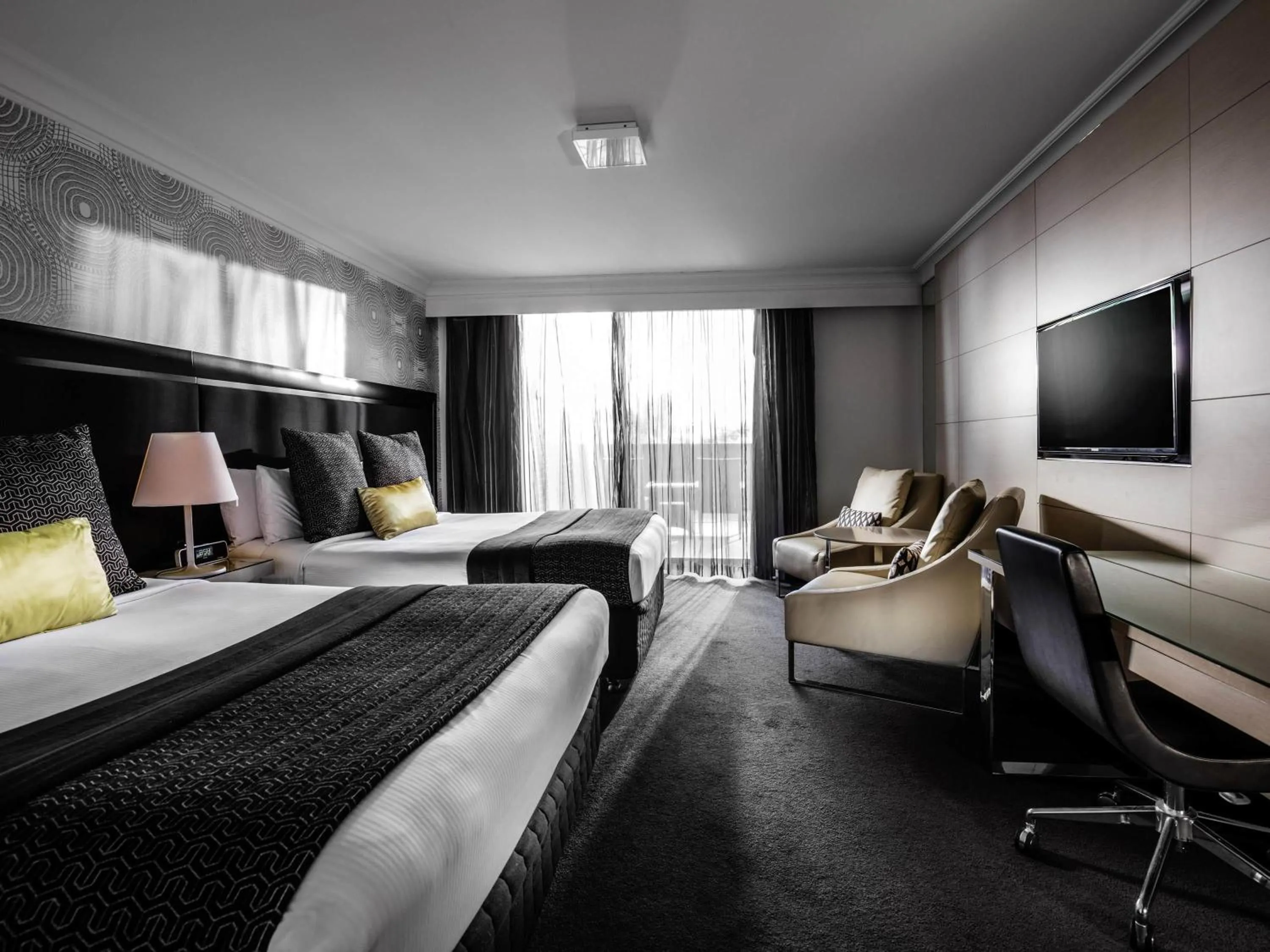 Deluxe Twin Room with Balcony in Pullman Brisbane King George Square