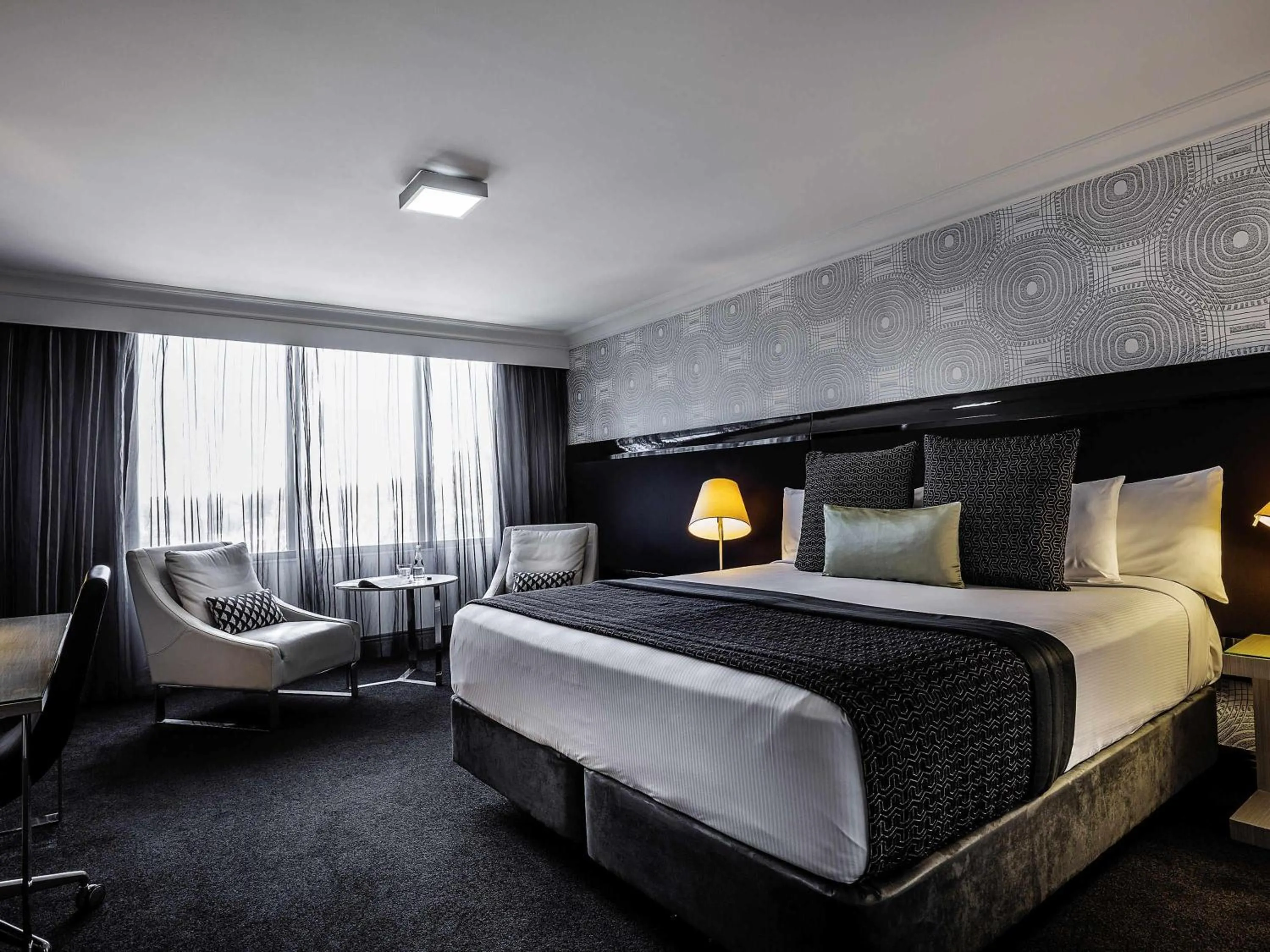 Deluxe King Room in Pullman Brisbane King George Square
