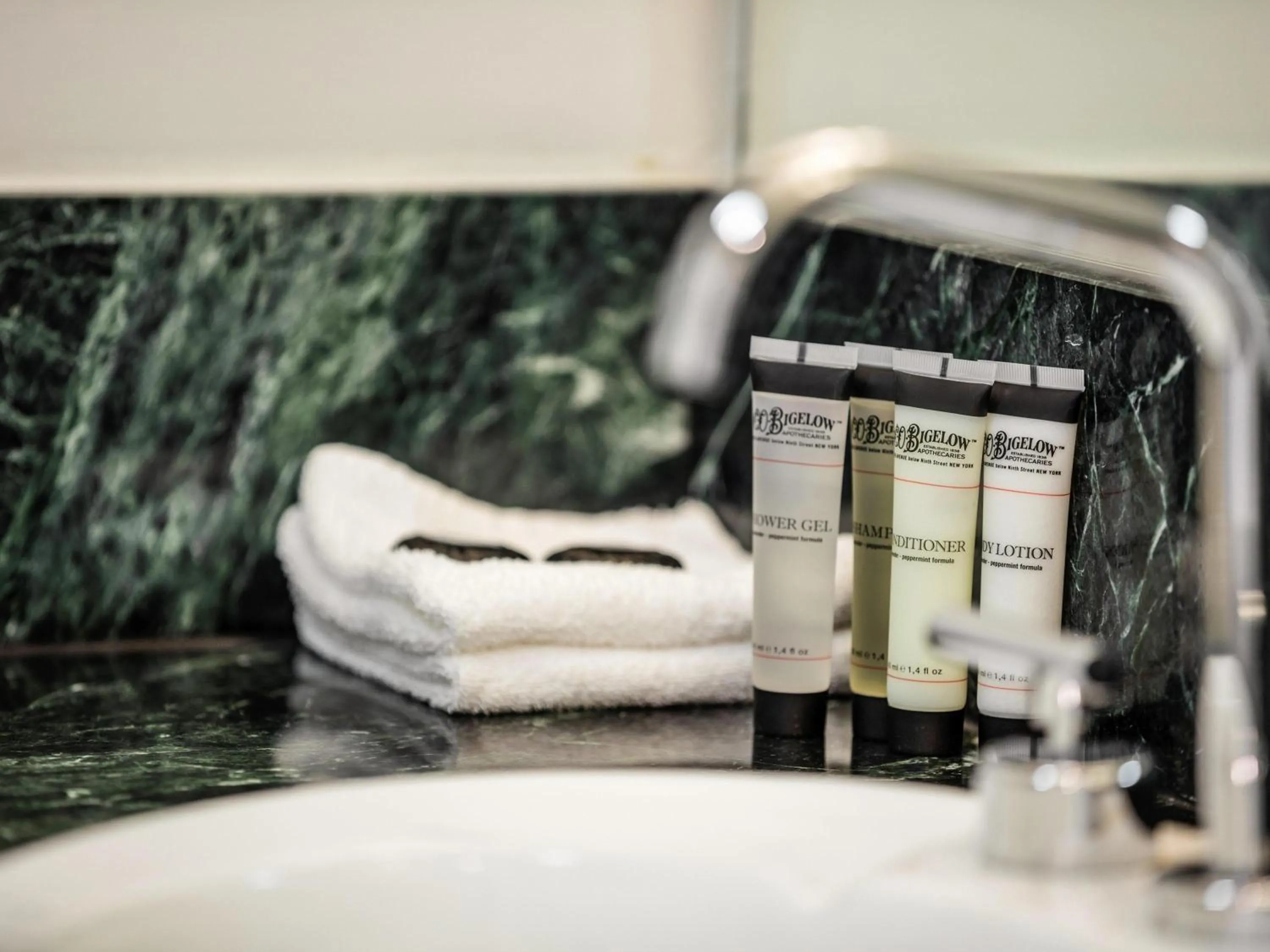 Premium King Room in Pullman Brisbane King George Square