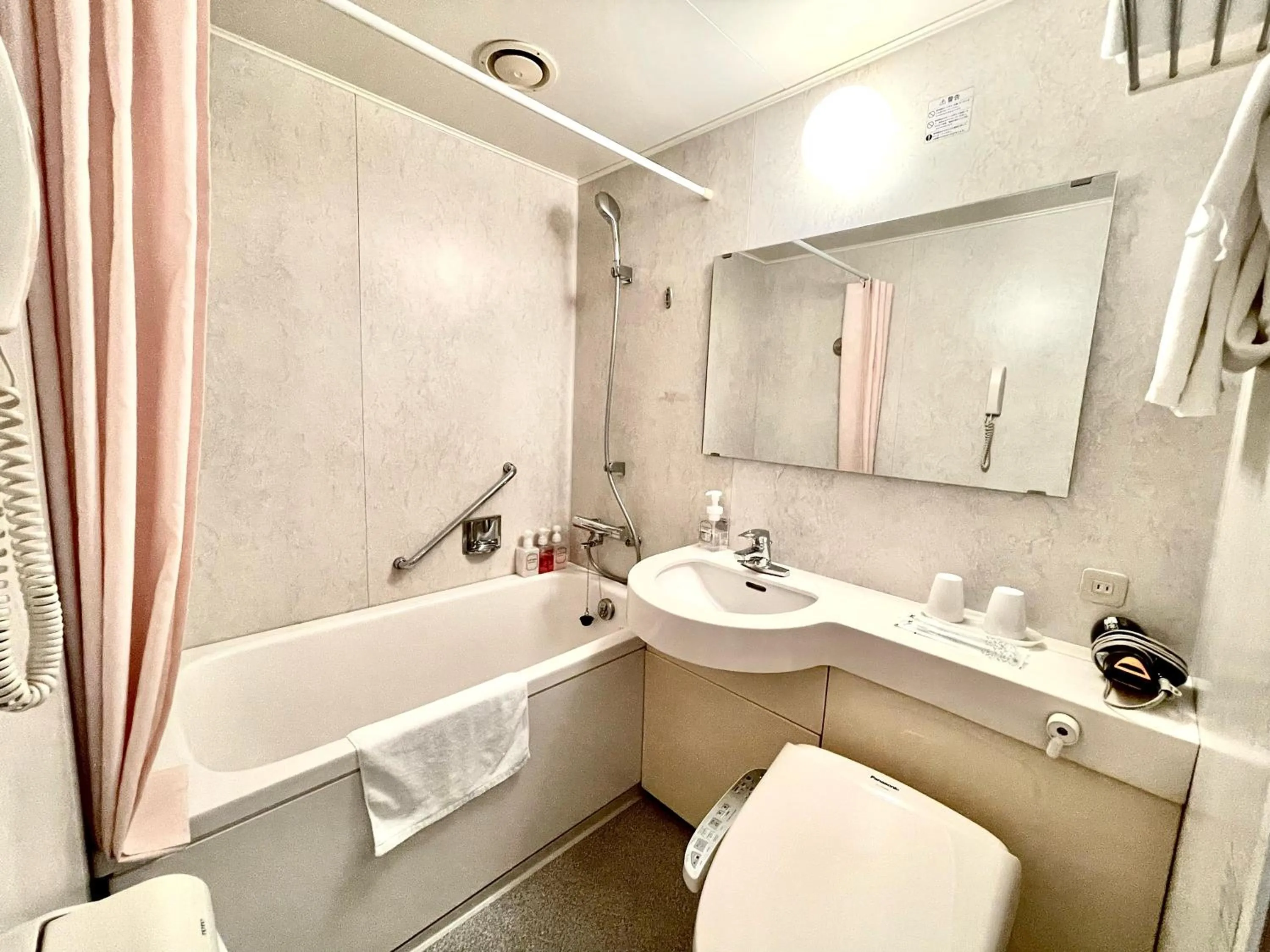 Double Room with Small Double Bed - single occupancy in Kanku Izumiotsu Washington Hotel