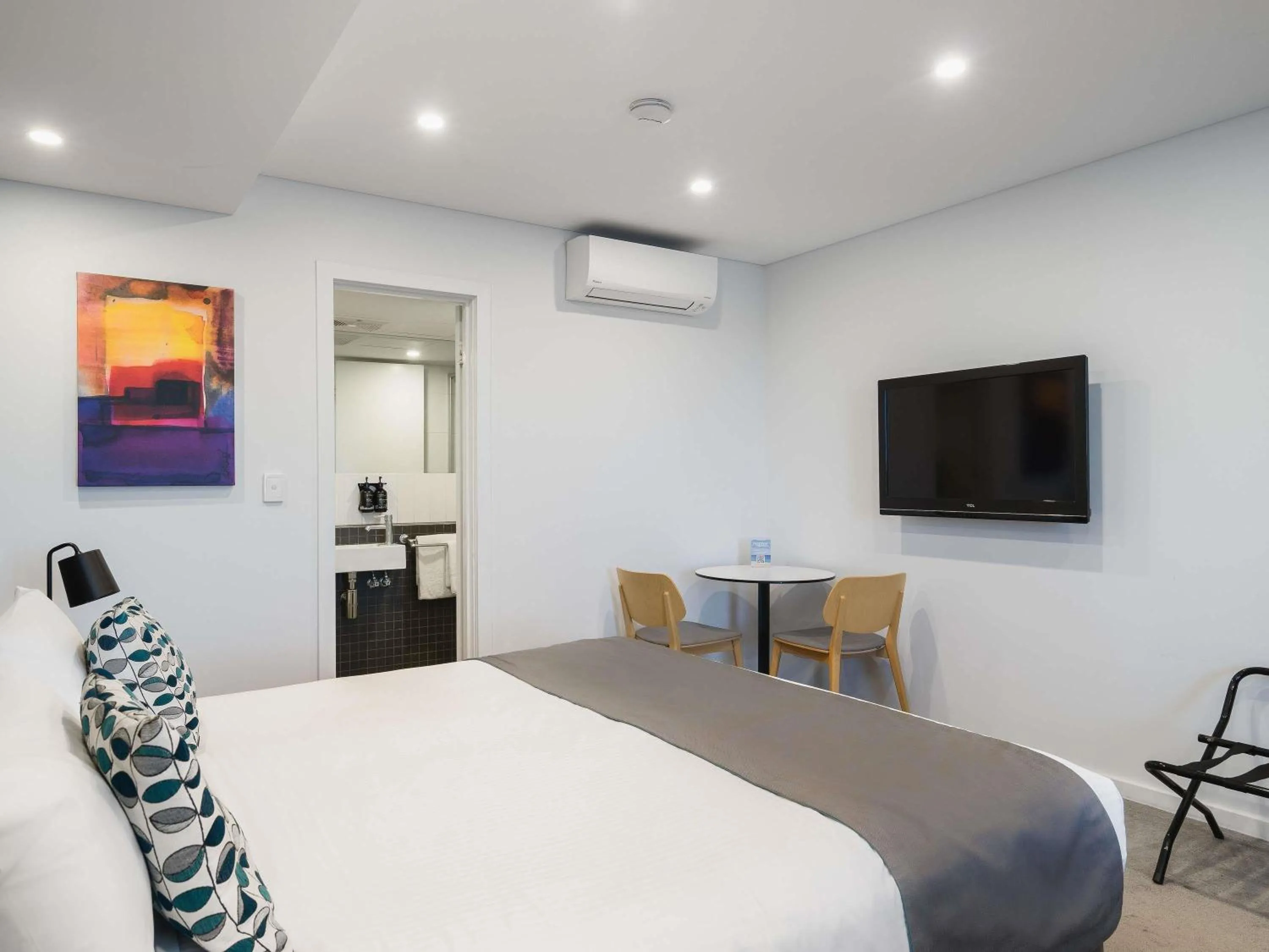 Standard Room with One King and One Single Beds in Mantra Bunbury