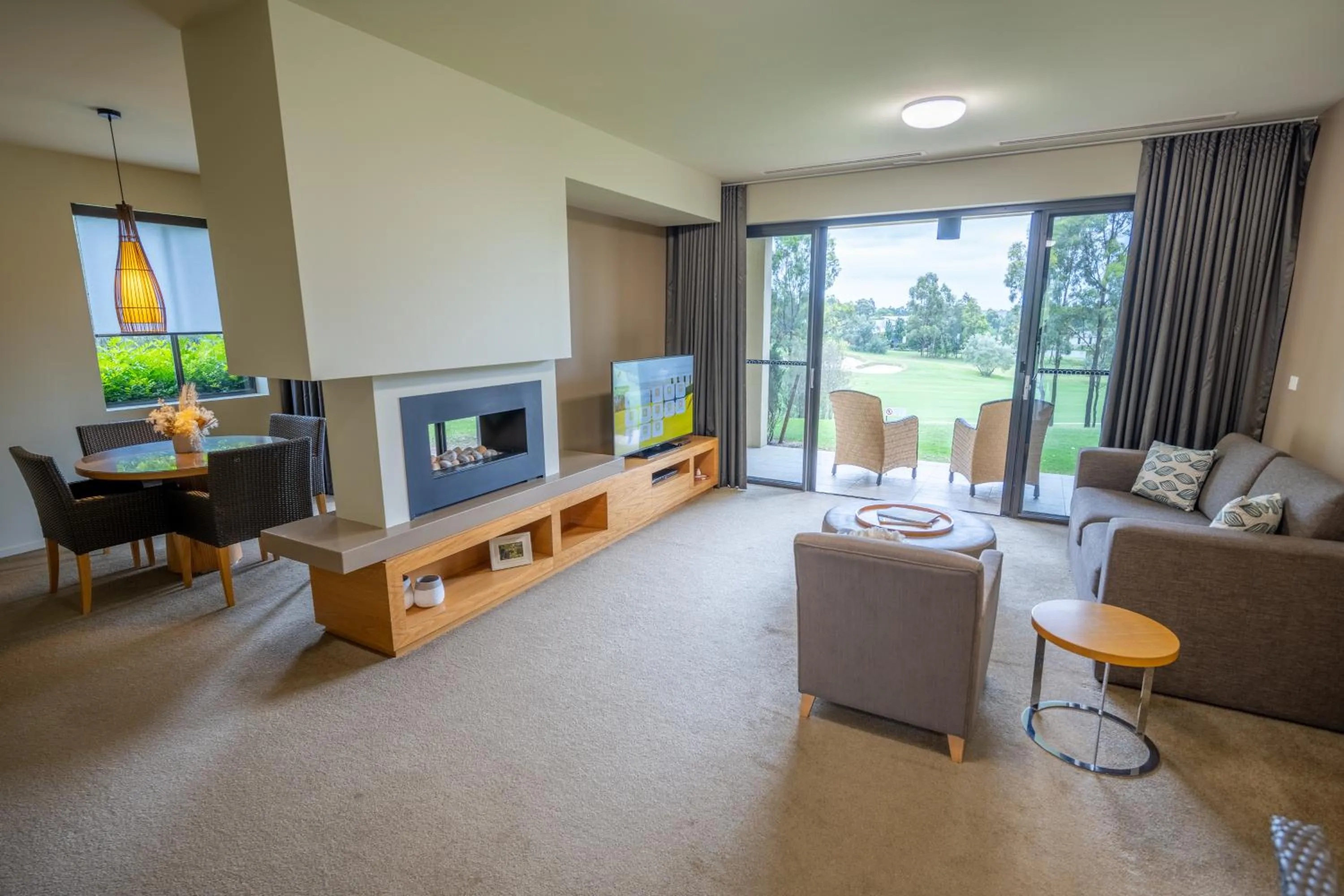 Villa 1 Bedroom with Golf View, Free Parking and WIFI in Chateau Elan At The Vintage