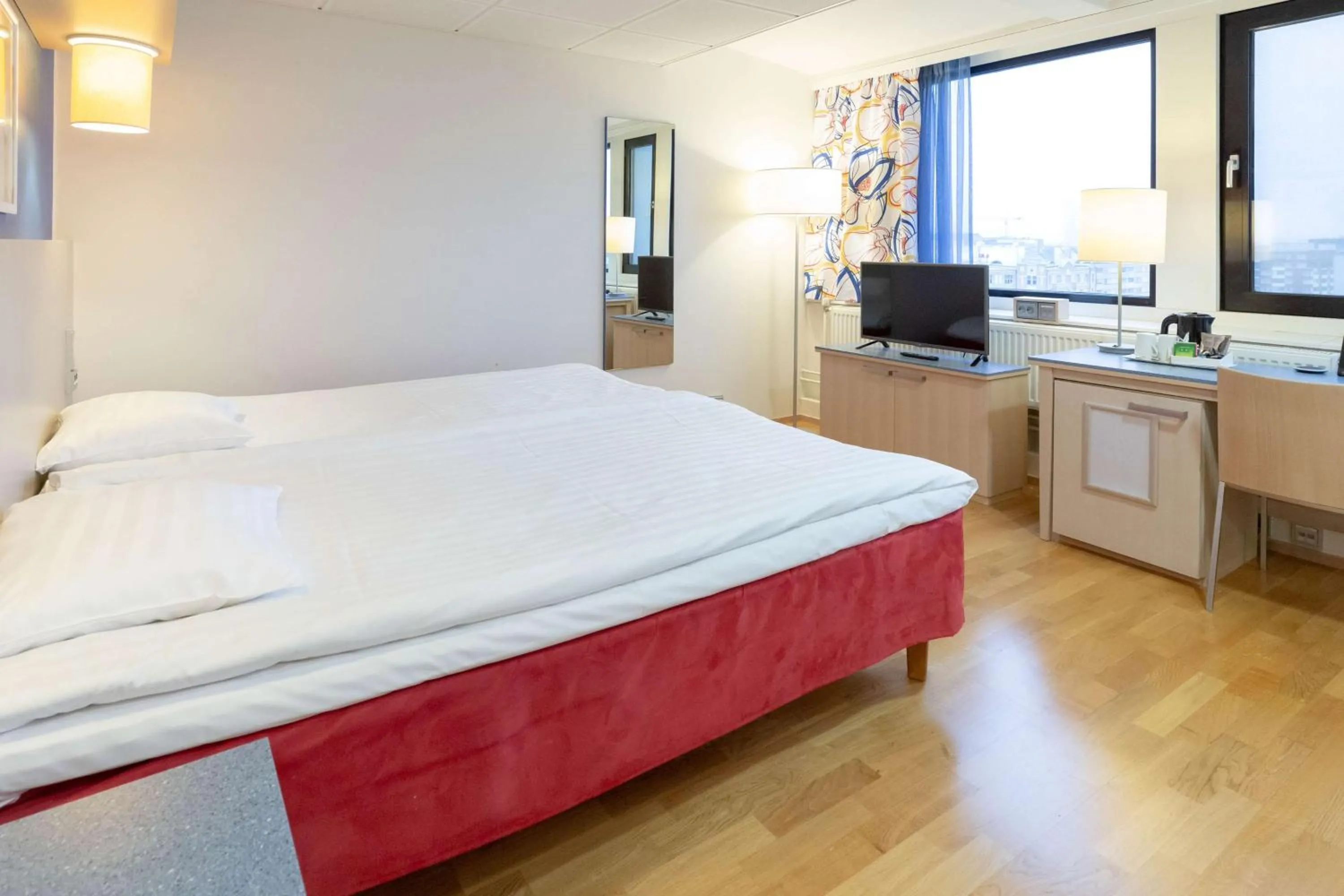 Superior Twin Room with City View in Scandic Hakaniemi