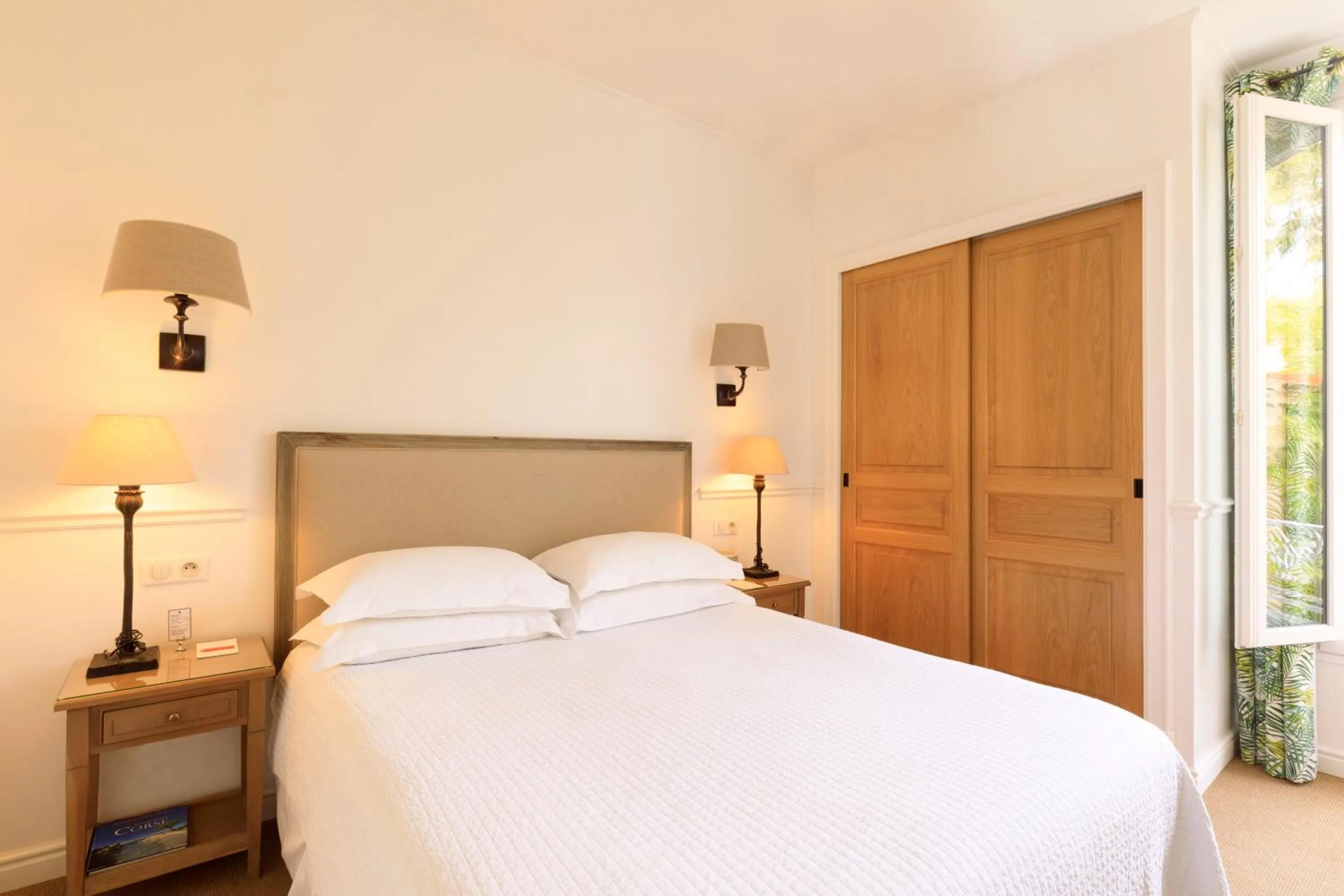 Classique : vue arrière in Hôtel Les Mouettes - Teritoria