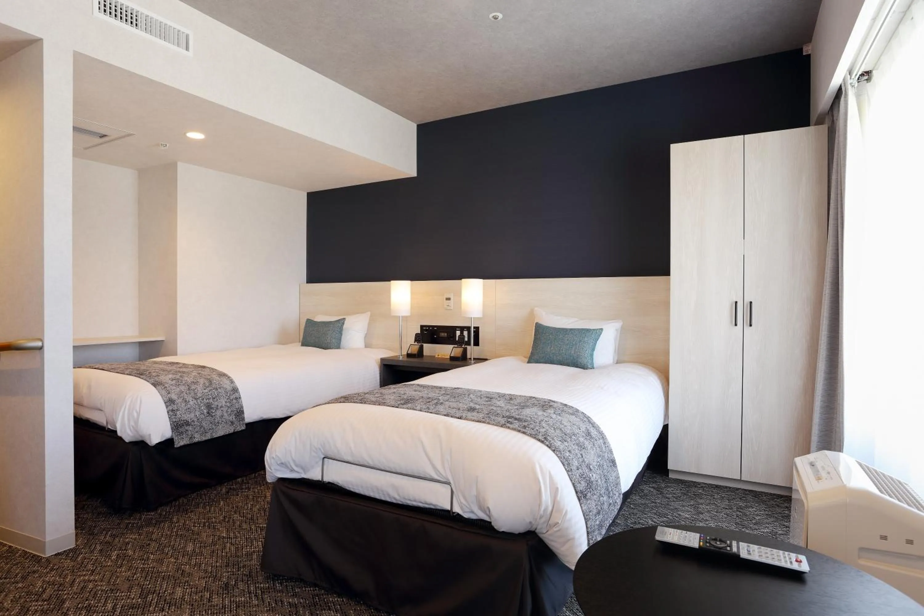 Twin Room - Disability Access in AkishimaStationHotel TOKYO