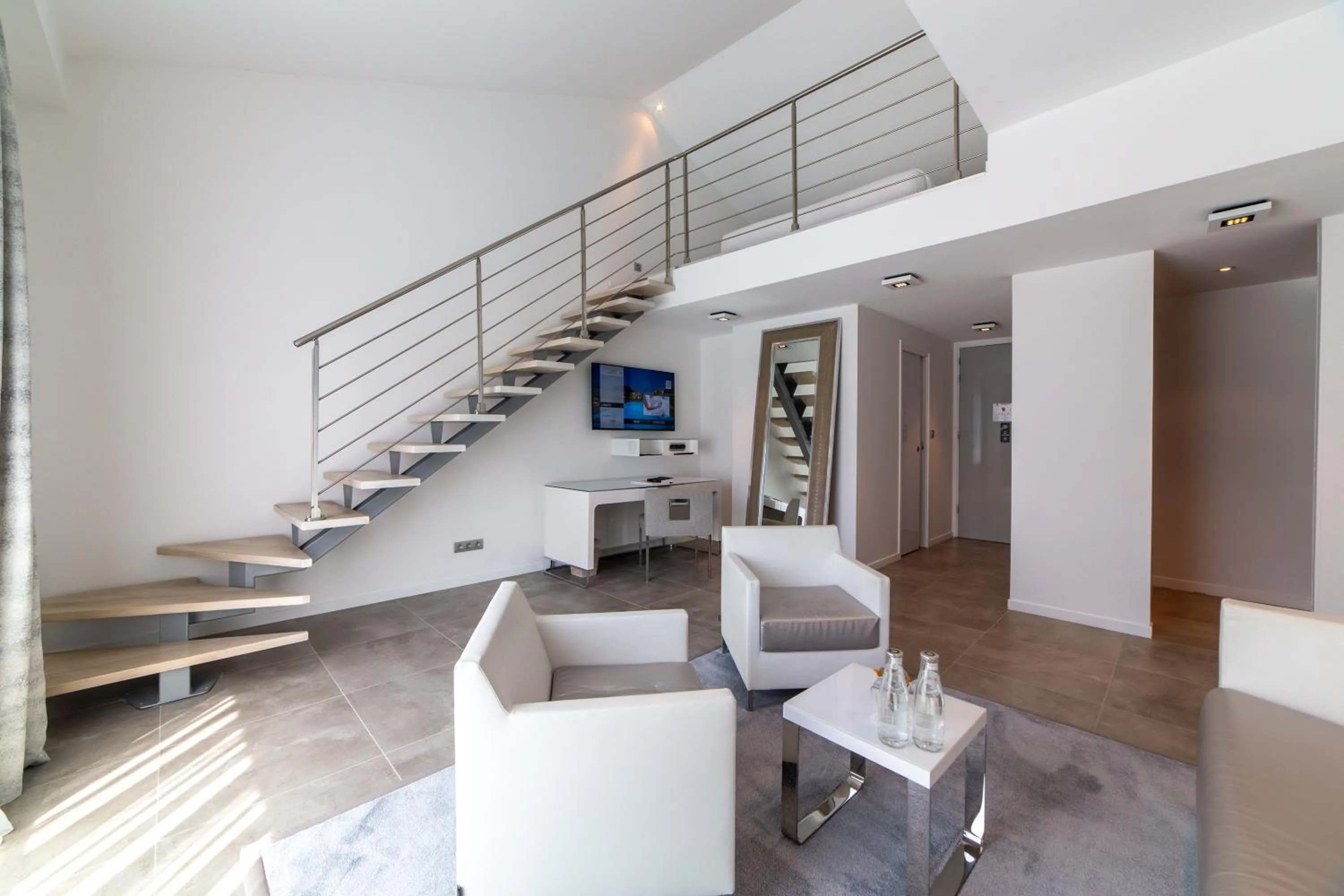 Suite Junior White in Kube Saint-Tropez