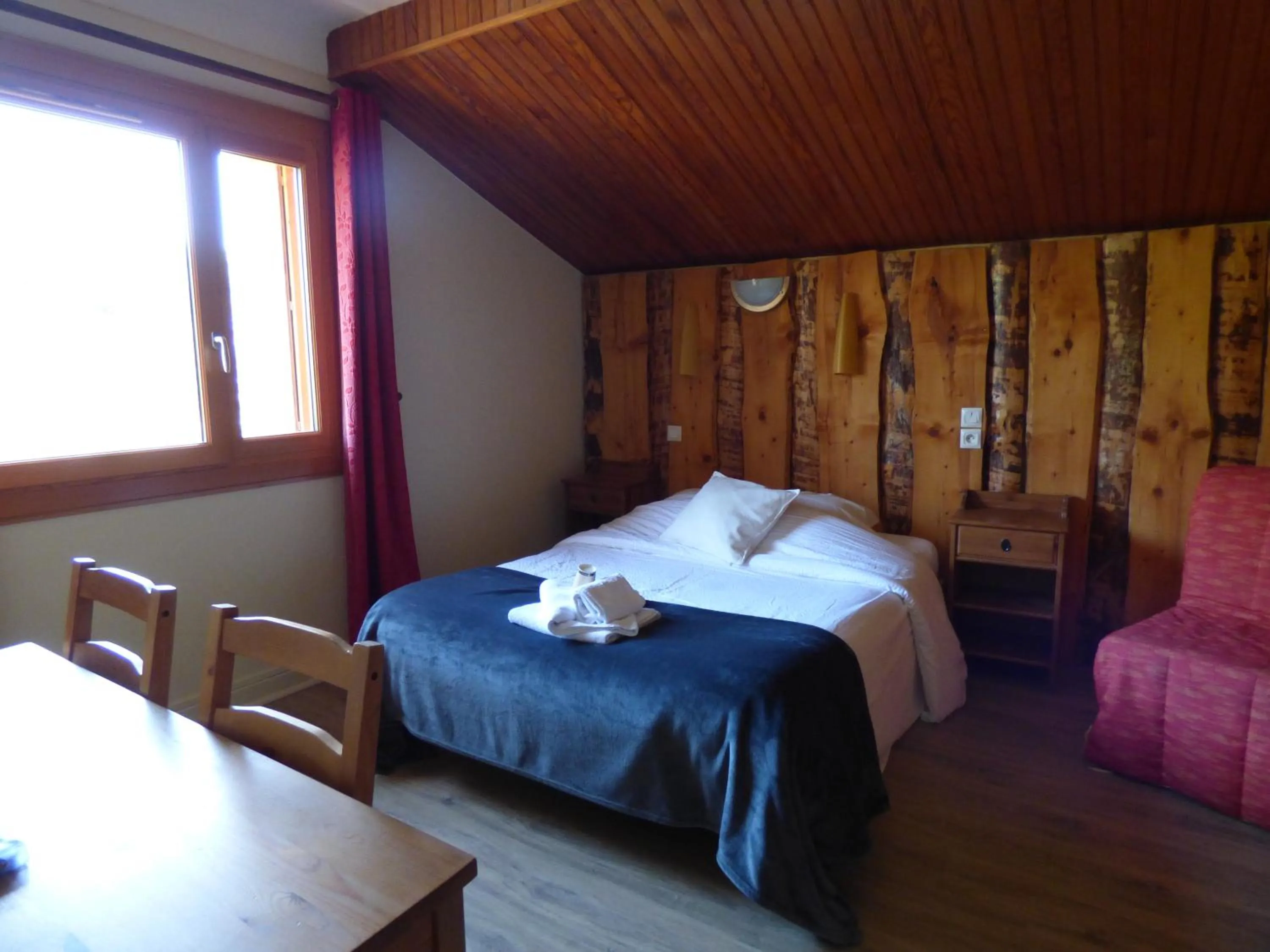 Standard Double Room in Logis Hôtels La Crémaillère