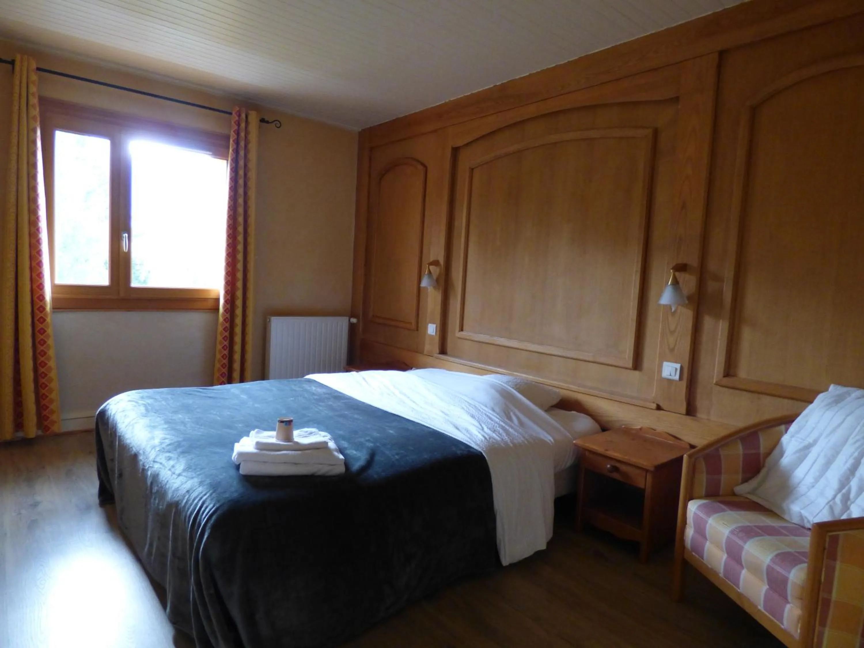 Comfort Double Room in Logis Hôtels La Crémaillère